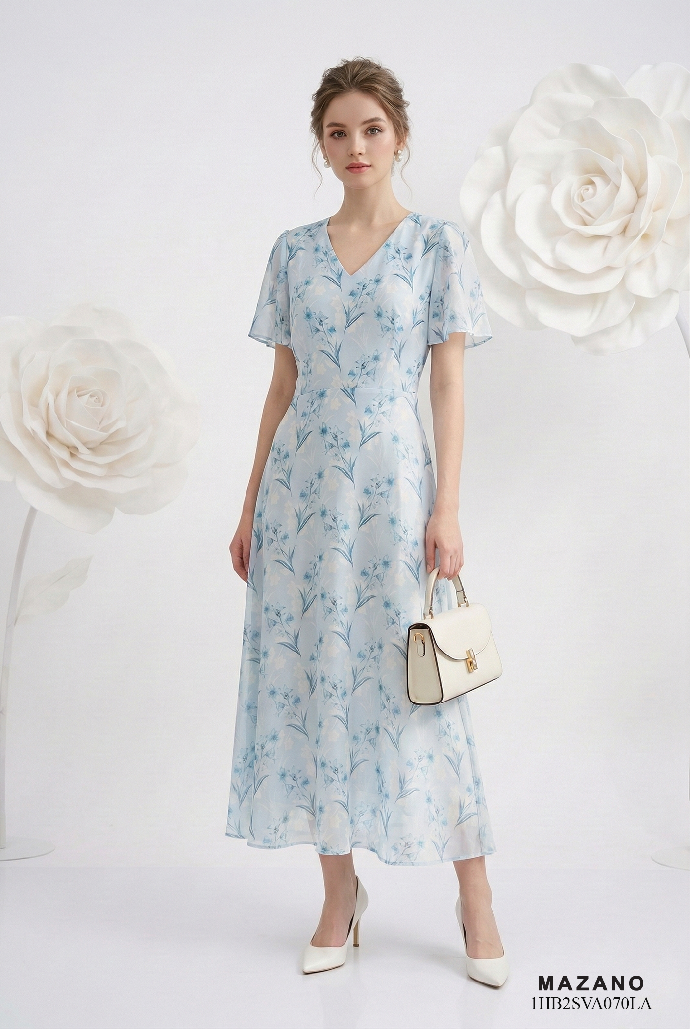 Đầm voan dày in hoa xanh nhạt dáng ôm chân rủ cổ V tay ngắn thiết kế MAZANO
