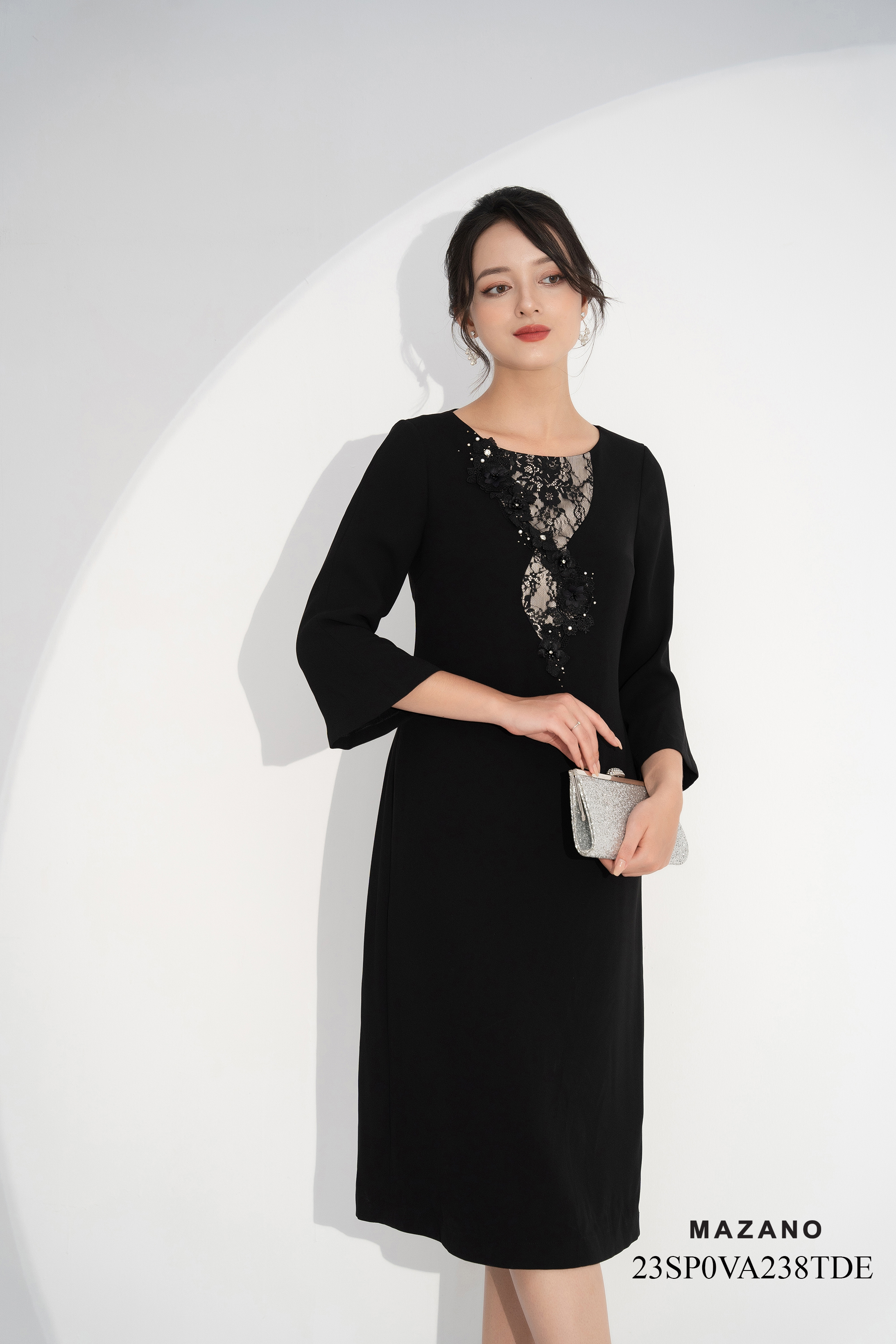 Váy Đầm Suông Vải thô sạn phối ren Cổ tròn đính trang trí Tay lỡ Dài qua bắp chân_thumbnail_2