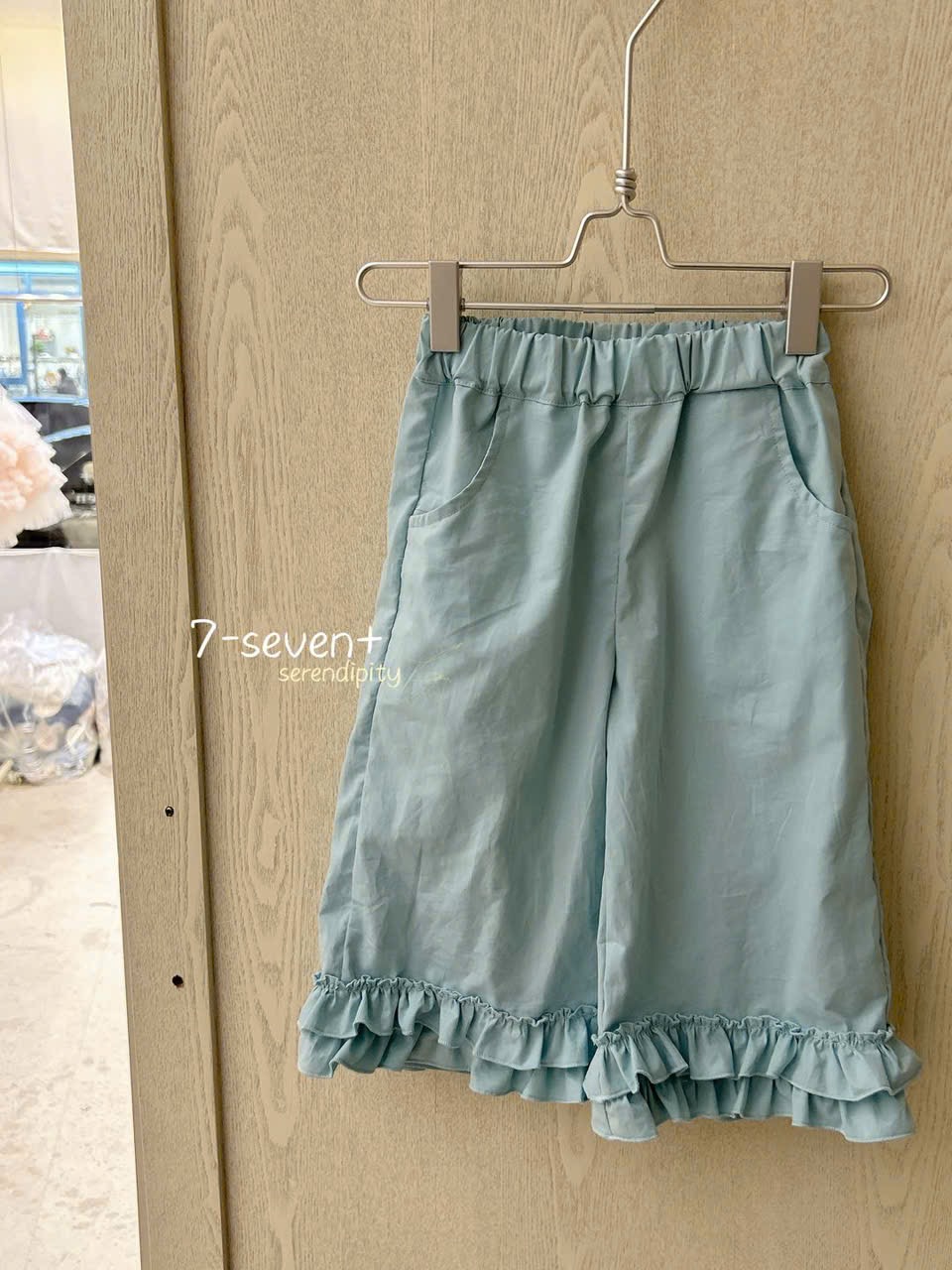 (H126) Quần bò giấy ống xuông gấu bèo hãng Seven_thumbnail_0