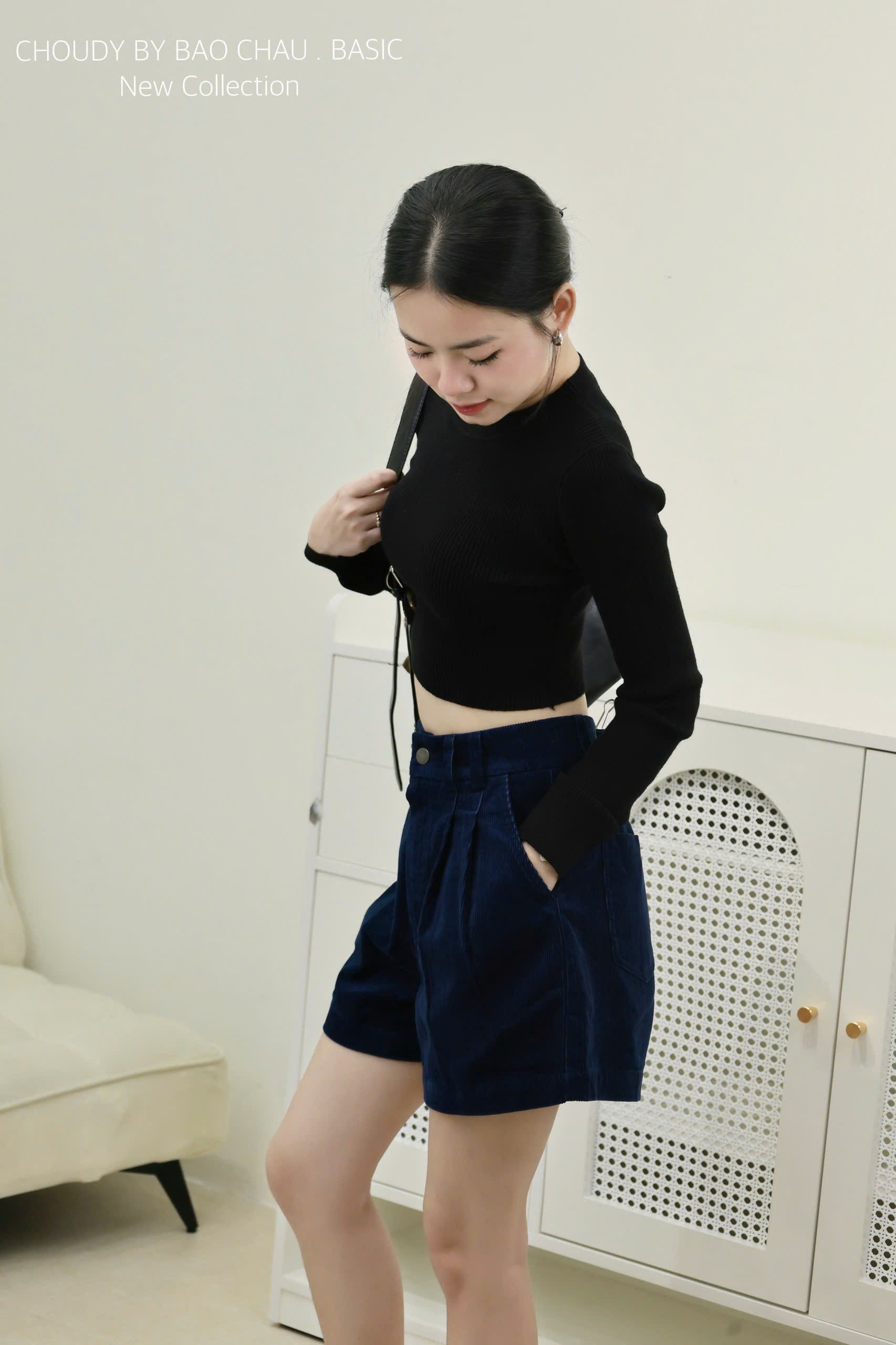 SALE U234 QUẦN SHORT NHUNG 7 MÀU_thumbnail_7