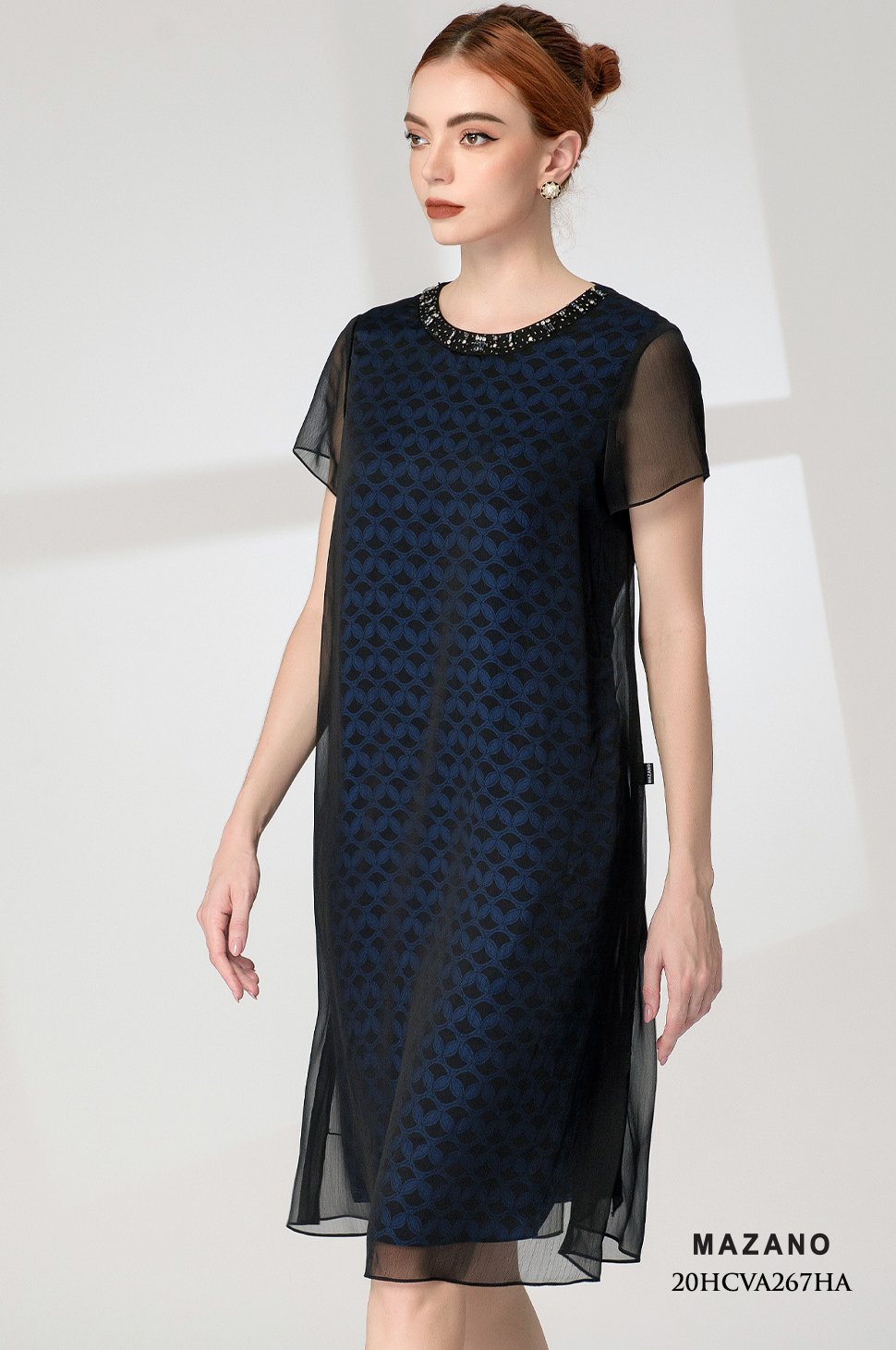 Đầm xanh họa tiết phủ cách điệu_thumbnail_3