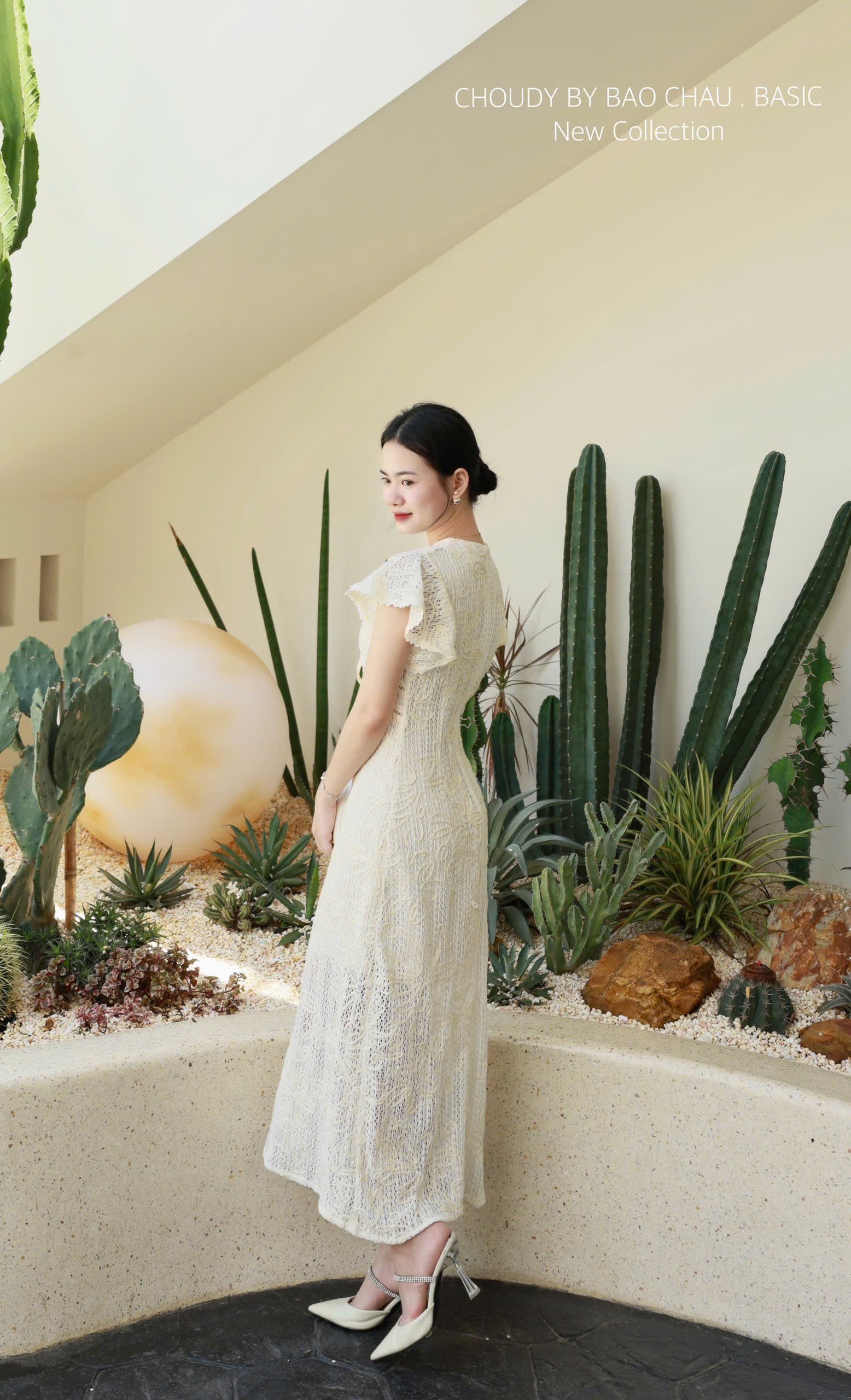 SALE U235 ĐẦM REN KEM_thumbnail_4