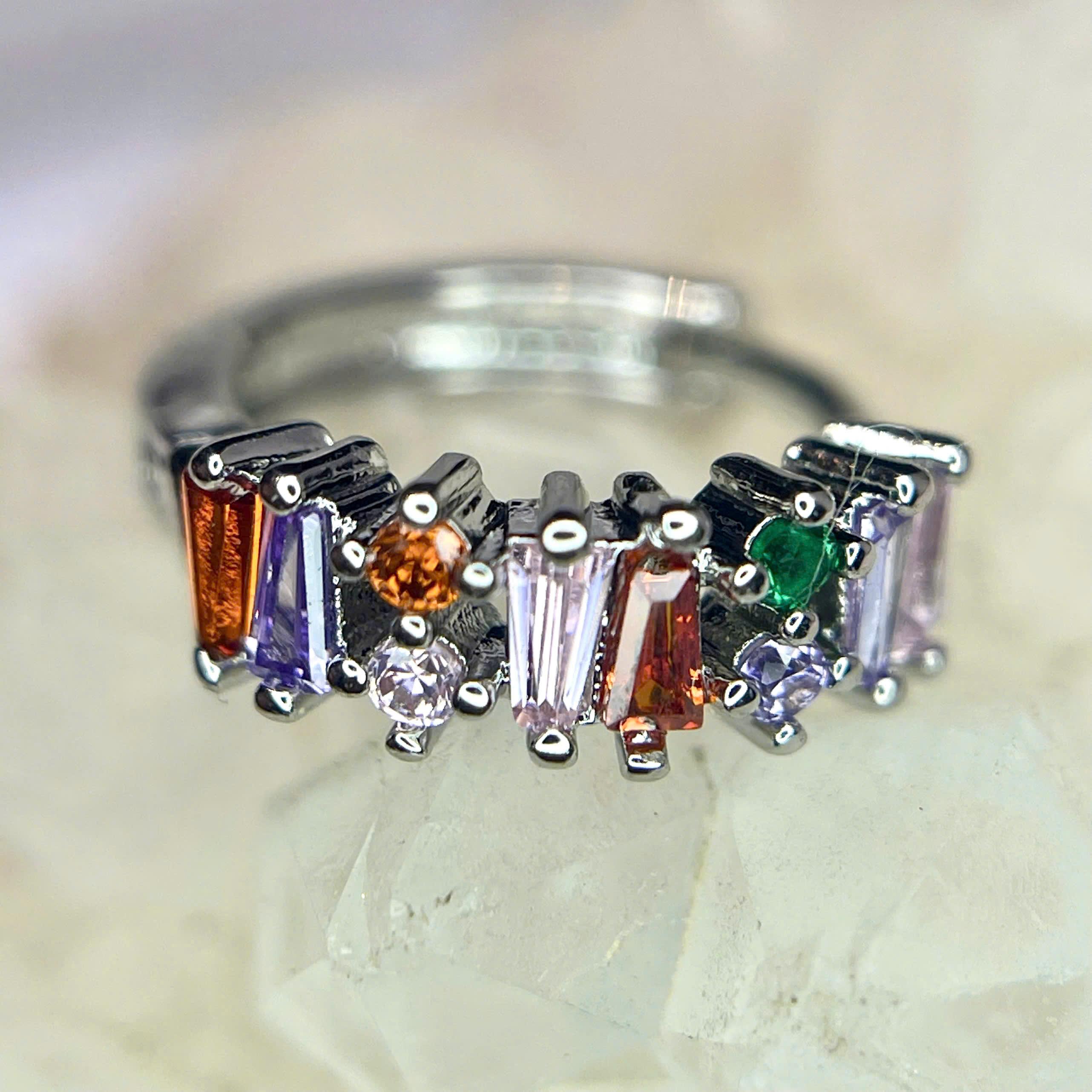 Khuyên vòng kiểu đá pha lê đa sắc size 10_thumbnail_1