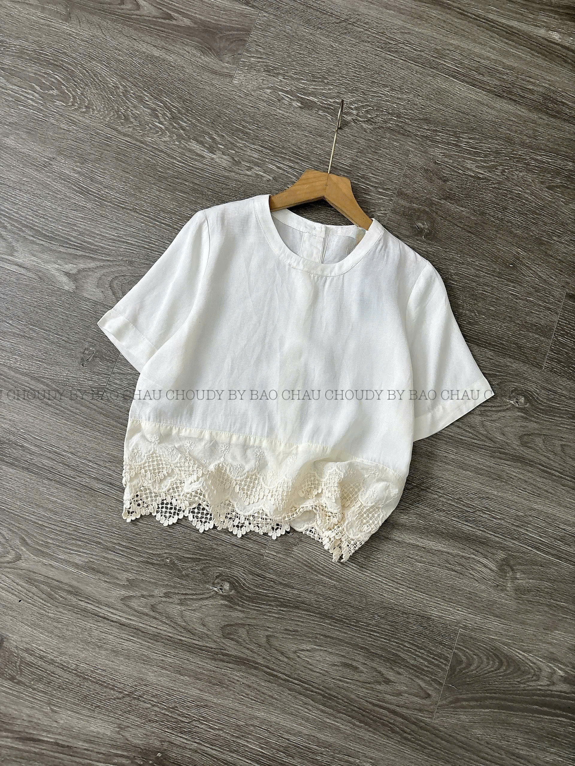 U772 ÁO KIỂU TRẮNG