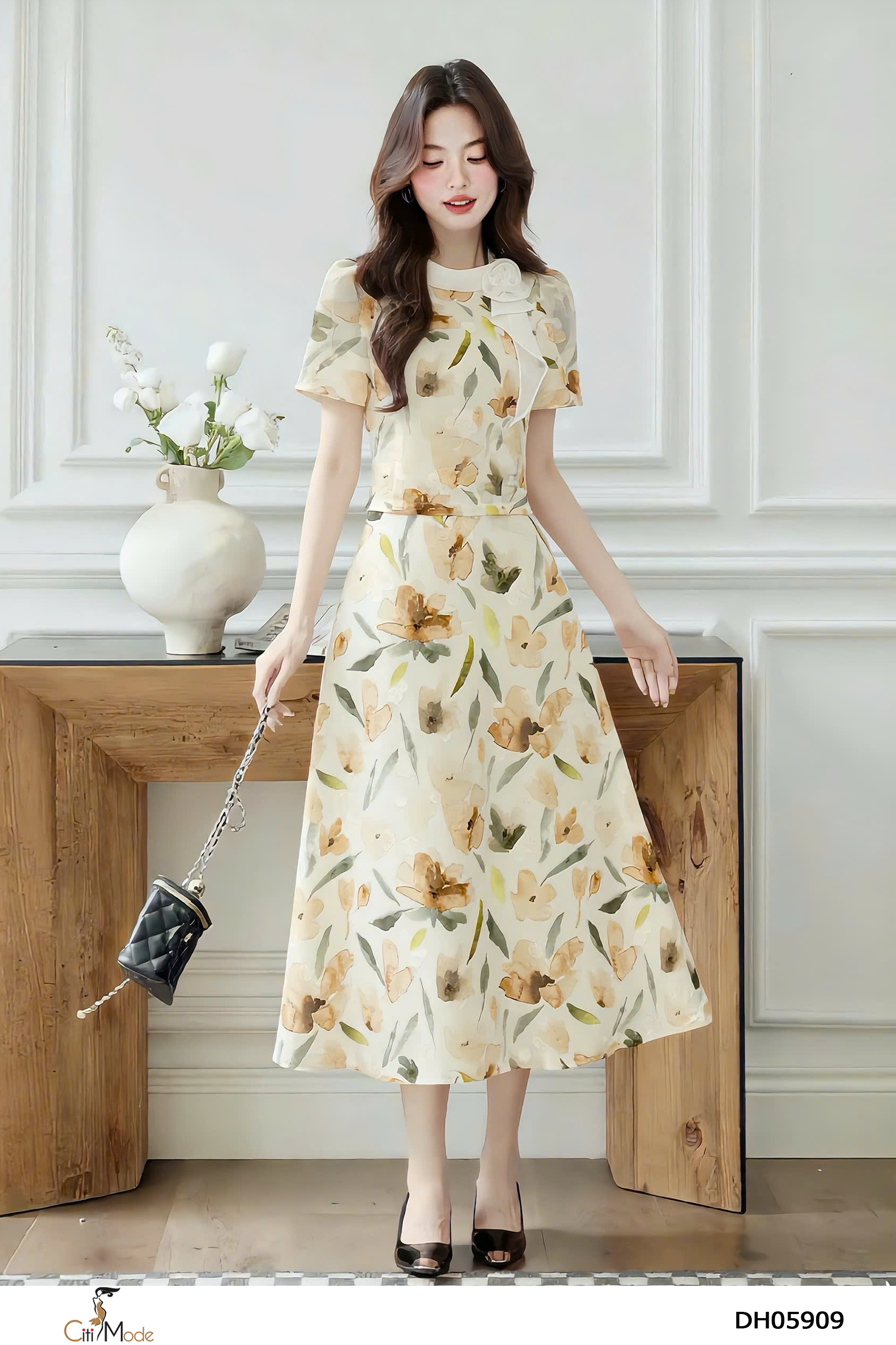 Đầm xòe hoa vàng giả set. cổ cách điệu