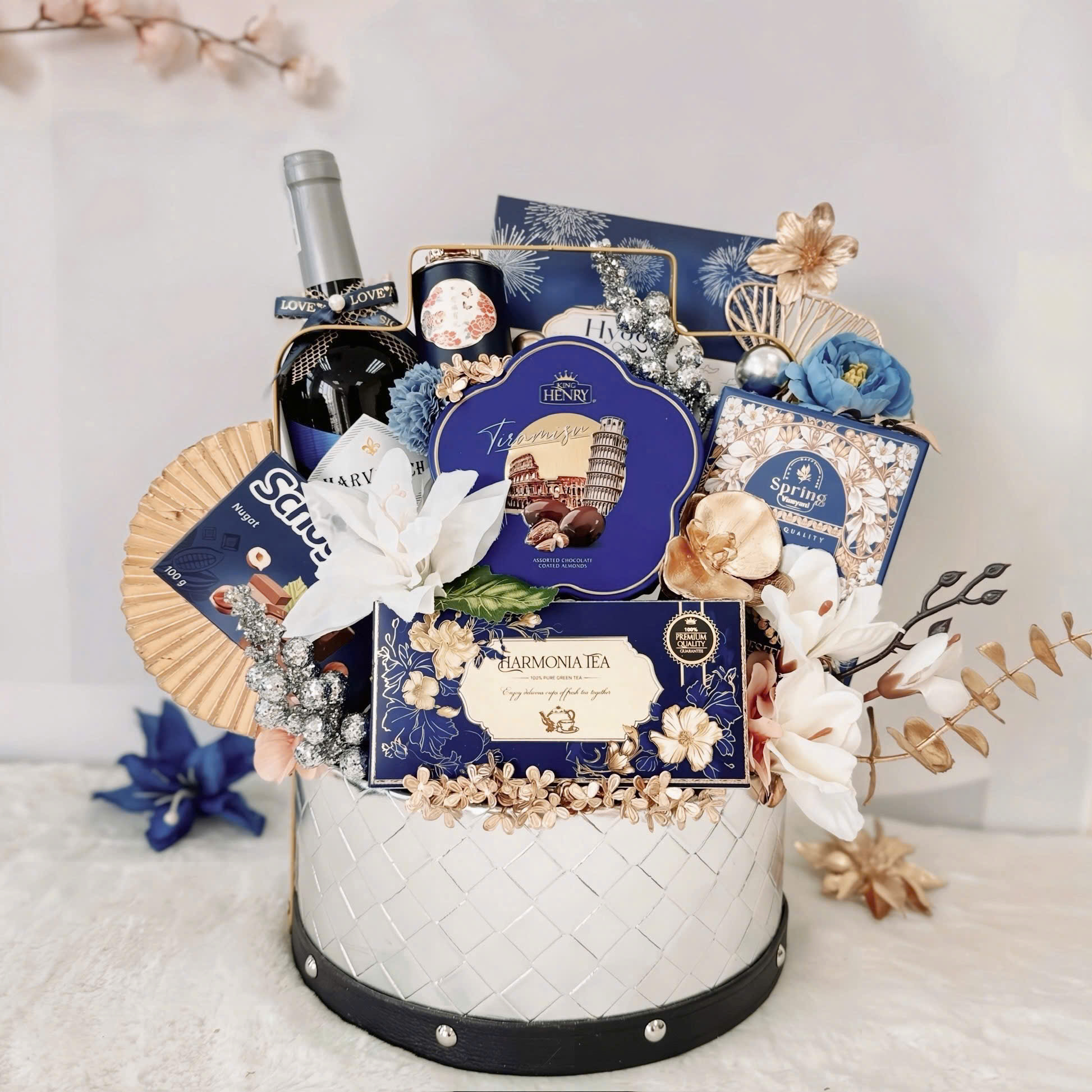 Hộp quà tết 2025 QT1105_thumbnail_0