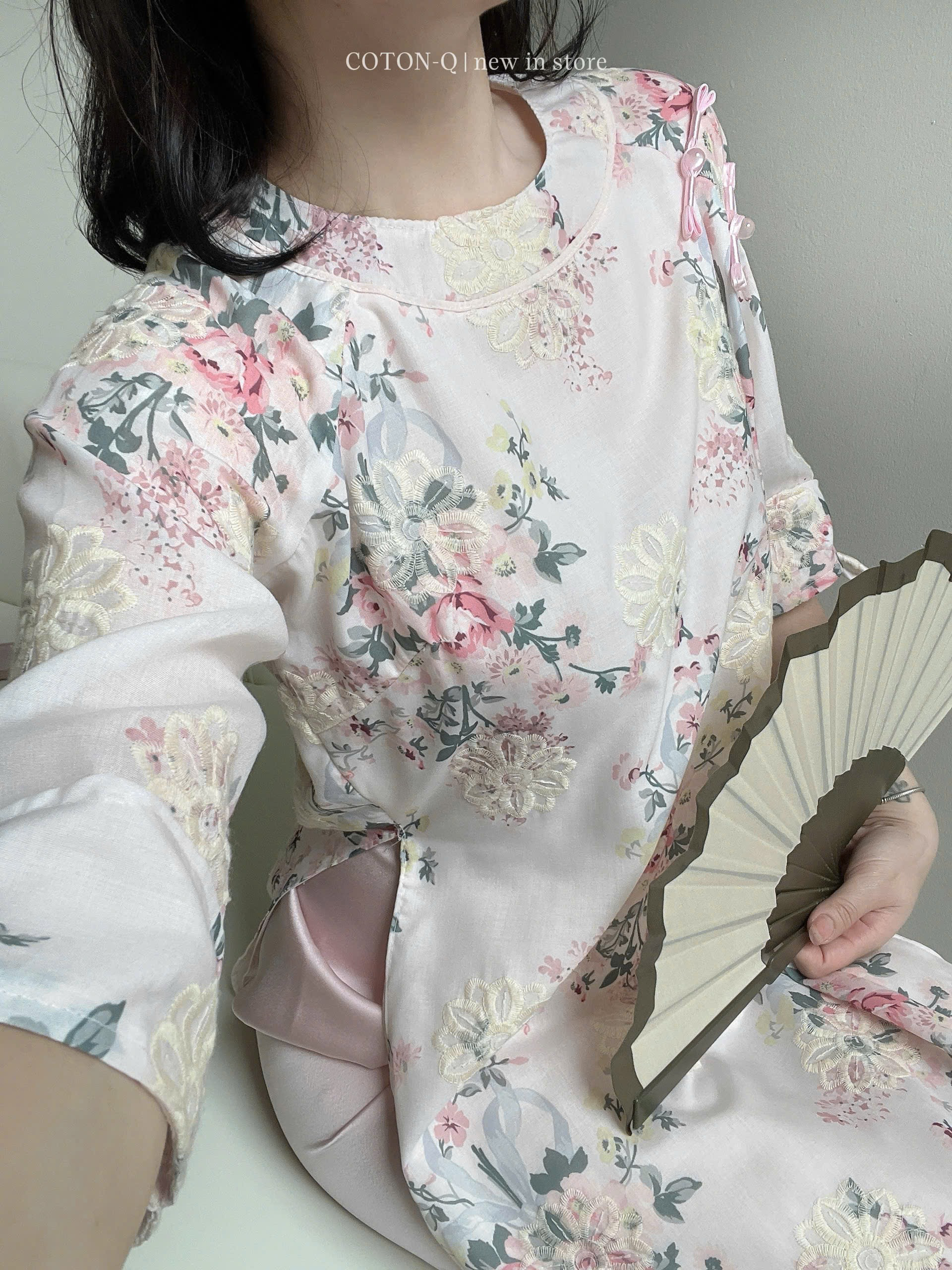 Set áo dài hoa in thêu + quần_thumbnail_4