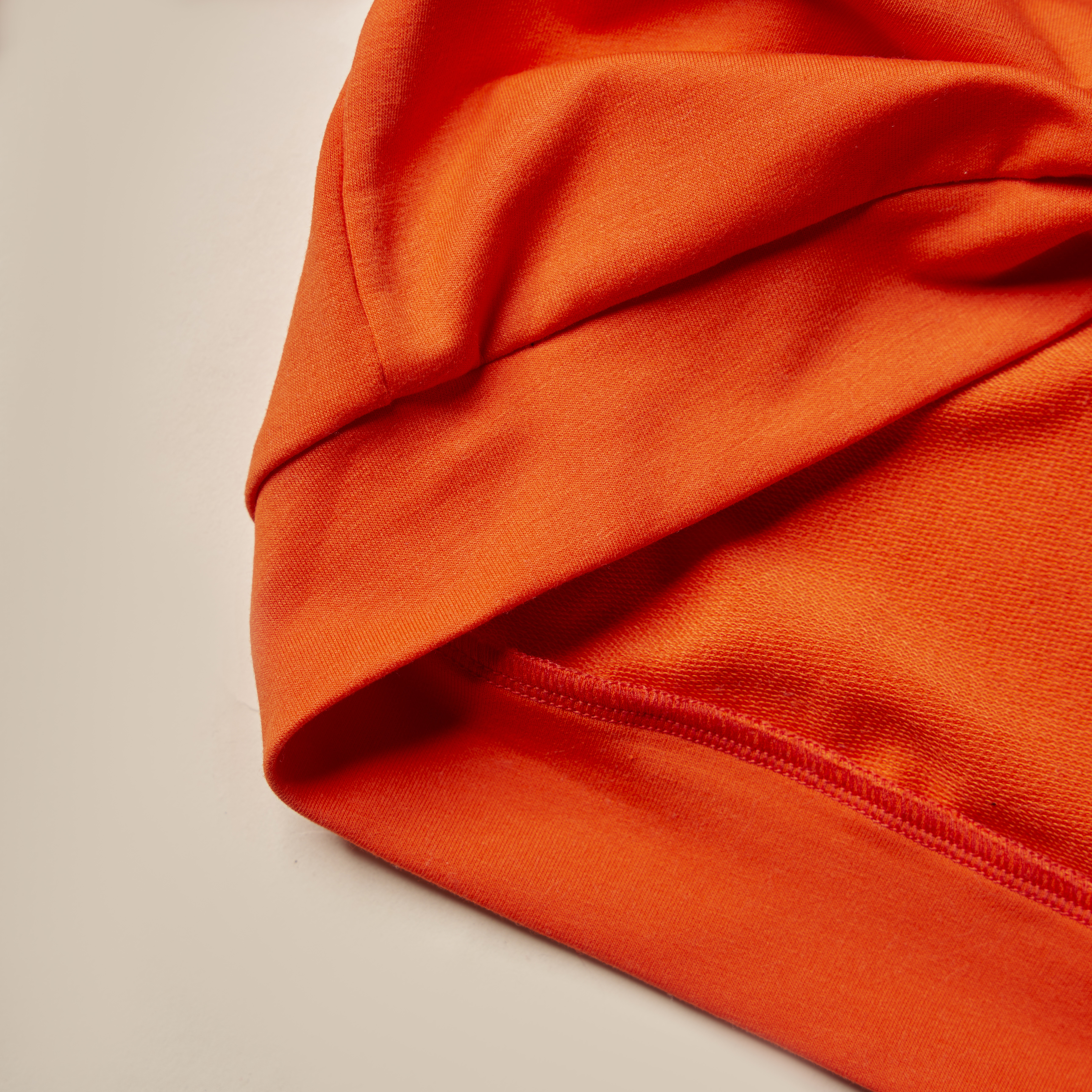 Áo nỉ tay jaglan có hình in