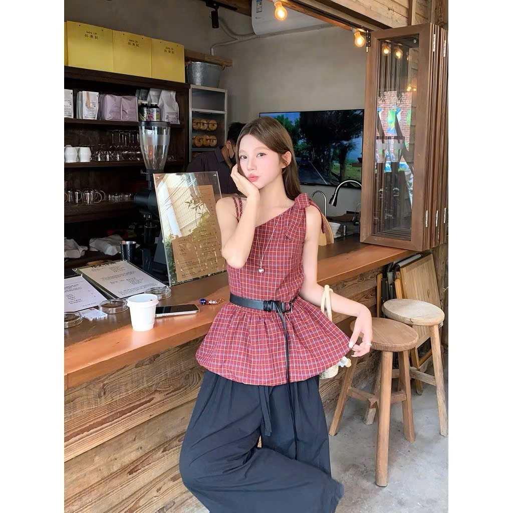 [ GUTOU ] Áo Lệch Vai Caro Thắt Nơ + belt