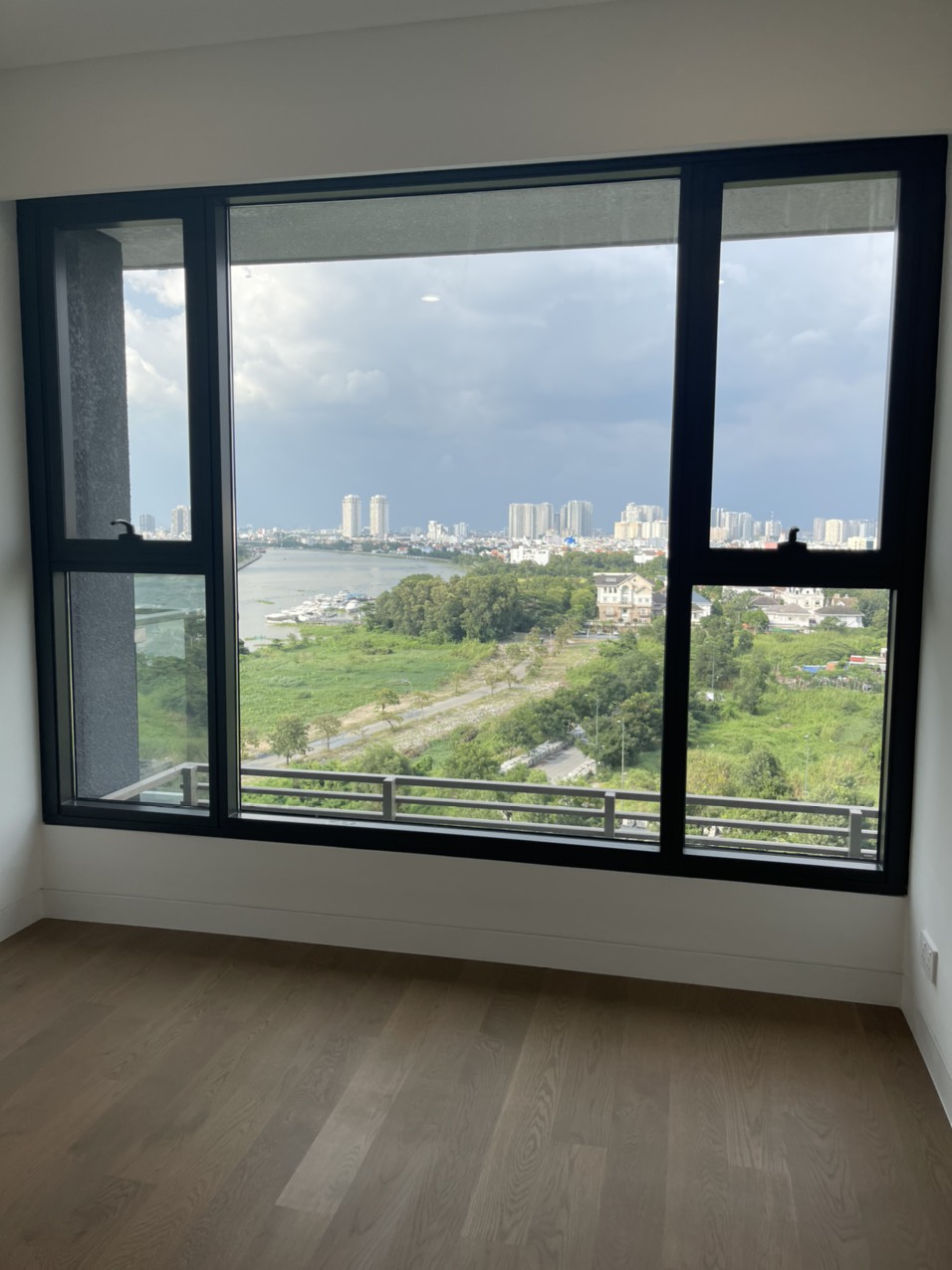 Căn 130m² 3PN, 3WC trống sẵn dọn vô ở ngay, chốt nhanh chủ hộ giảm mạnh giá có thương lượng_thumbnail_3