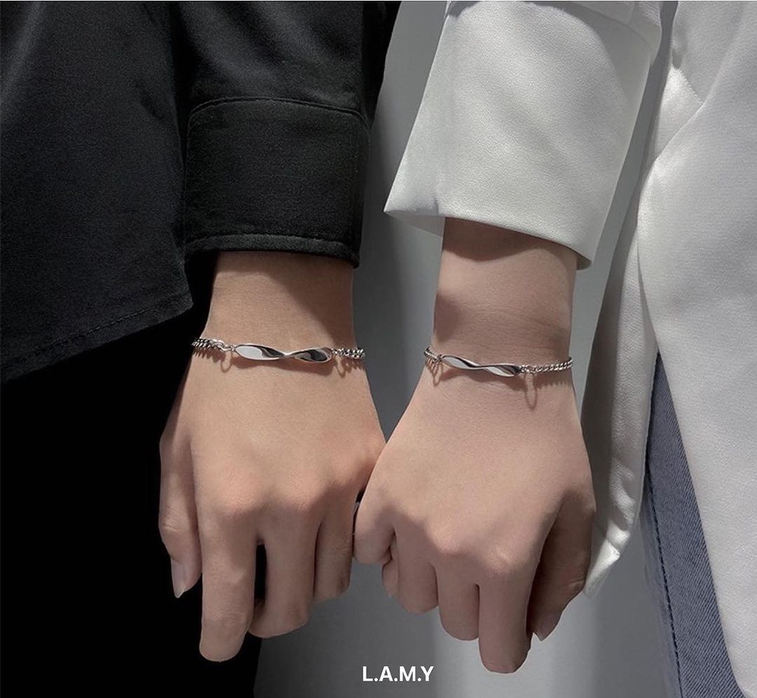 ĐT38 - Lăc tay đôi họng xích vô cực xoắn dày dặn_thumbnail_2