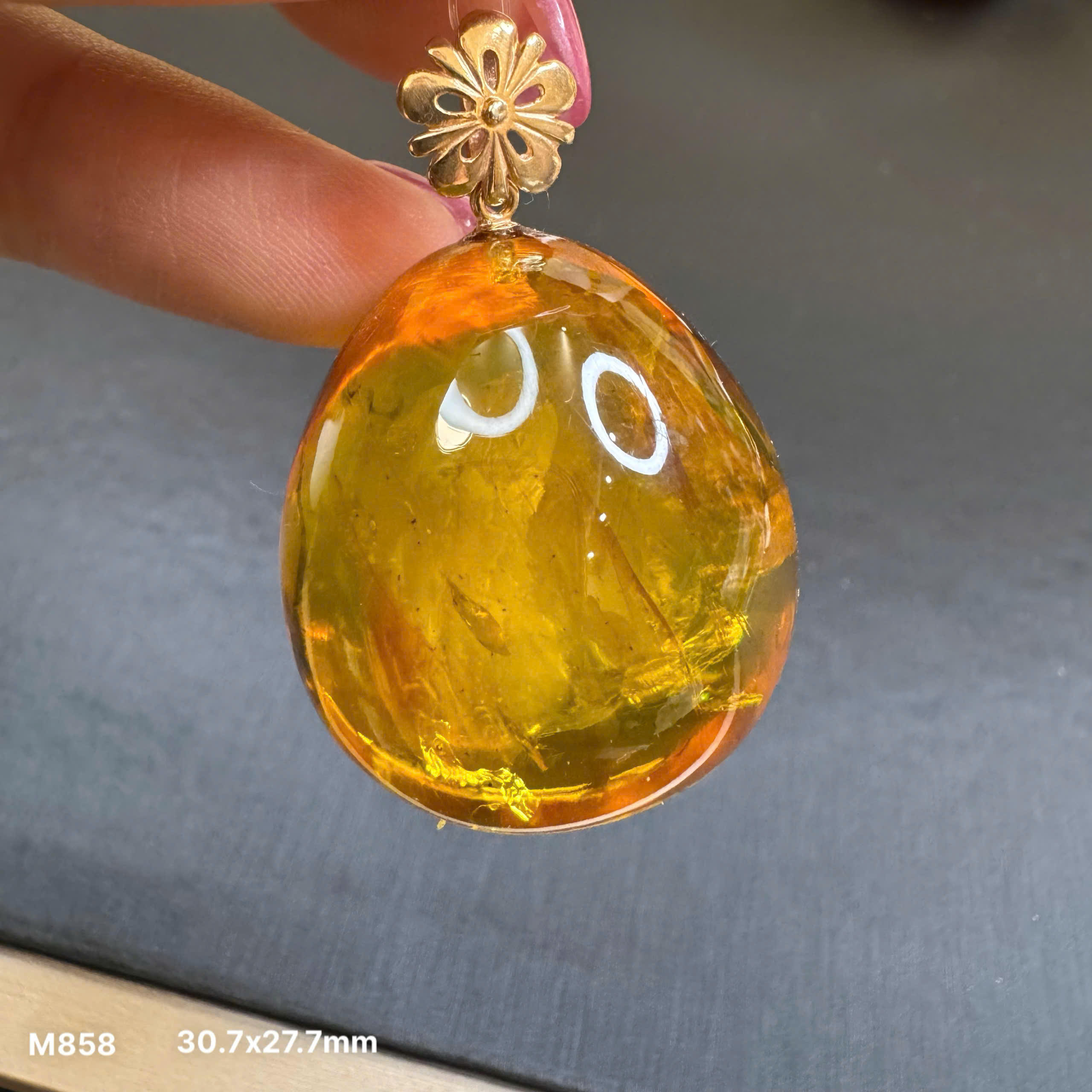 Mặt Vòng Vân Khảm Trai - M858