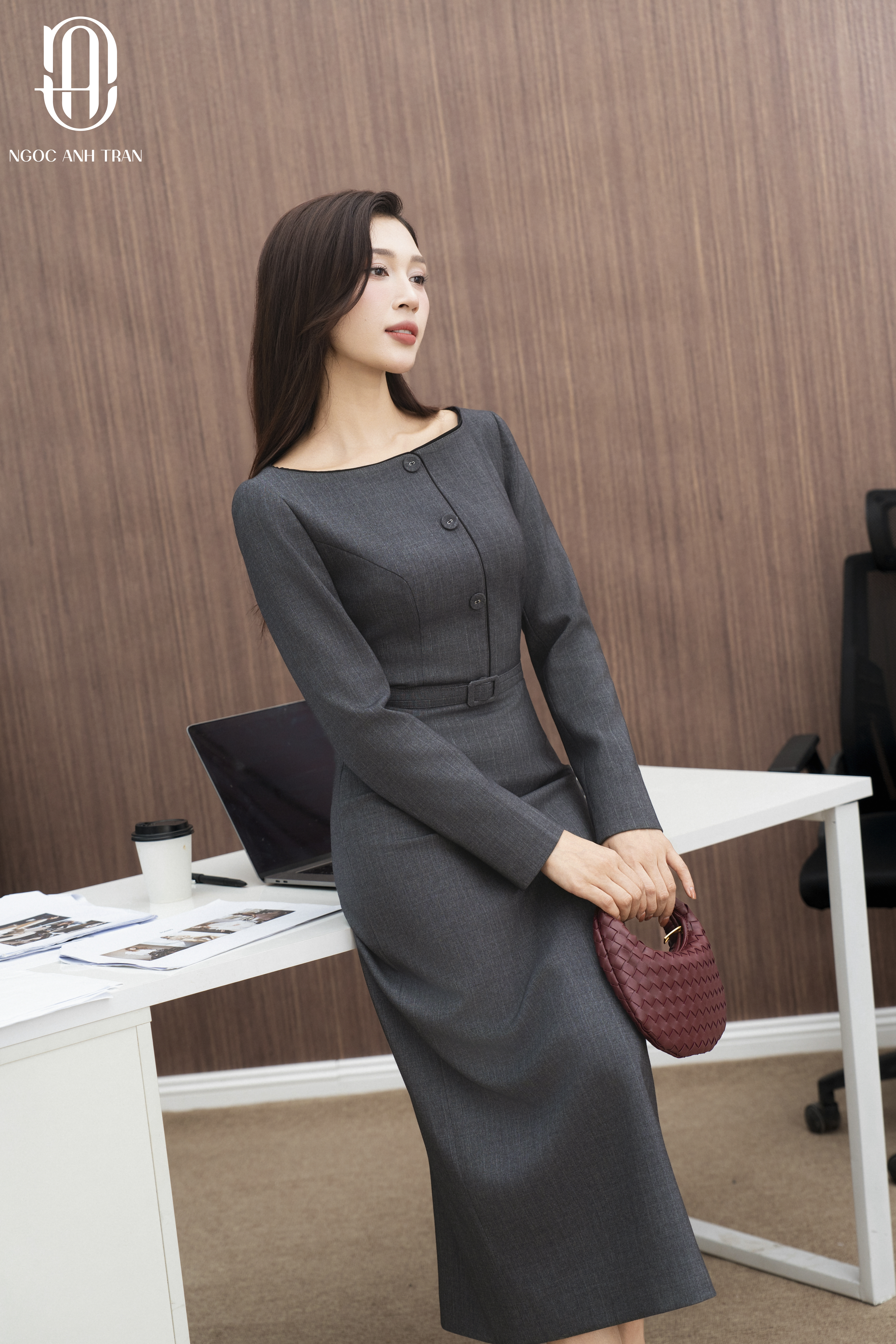 D148 - Đầm xám dài tay phối đai_thumbnail_4