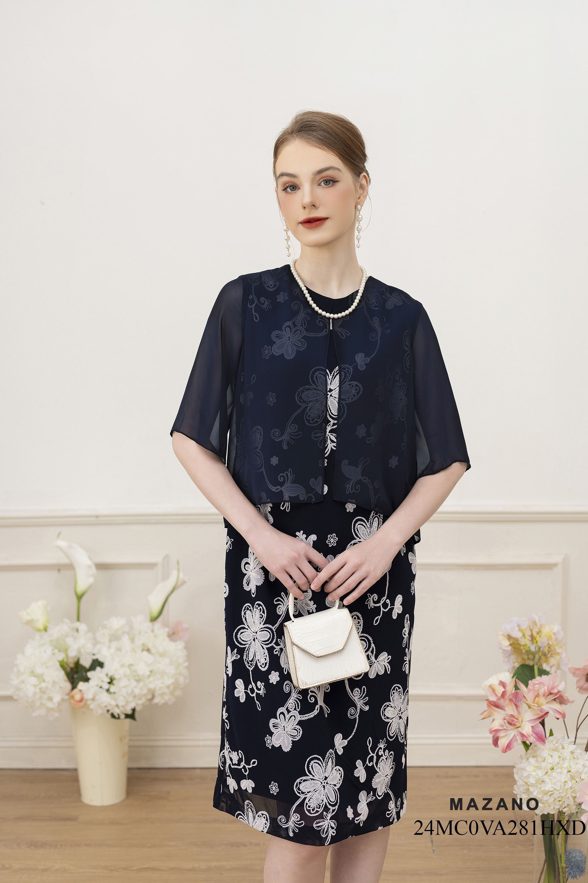 Váy Đầm suông Vải Voan tơ phủ trên vải  ren Họa tiết - Cổ tròn vừa tay lỡ Dài qua gối  VA281HXD_thumbnail_2