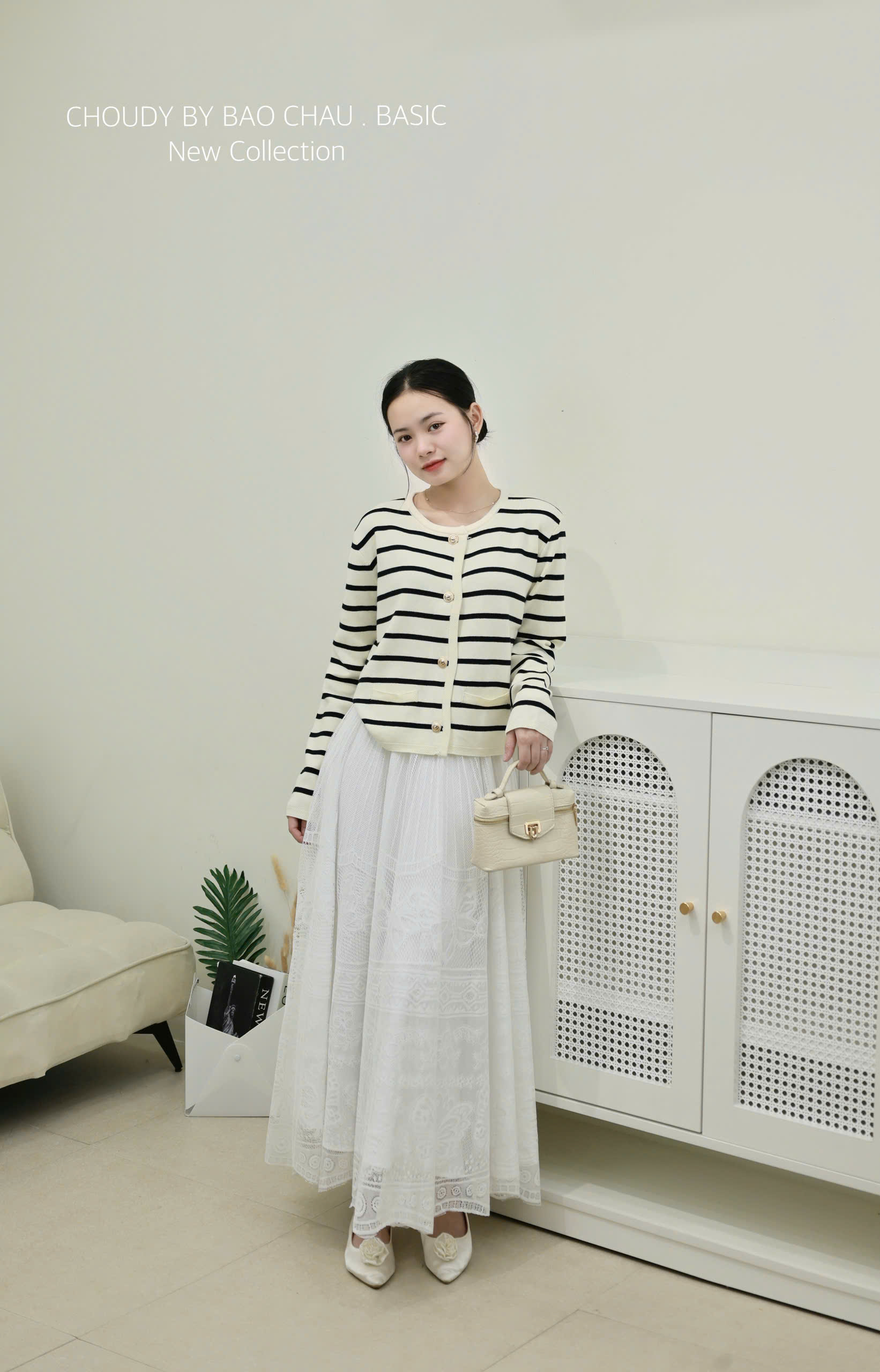 U303 CHÂN VÁY REN TRẮNG_thumbnail_5