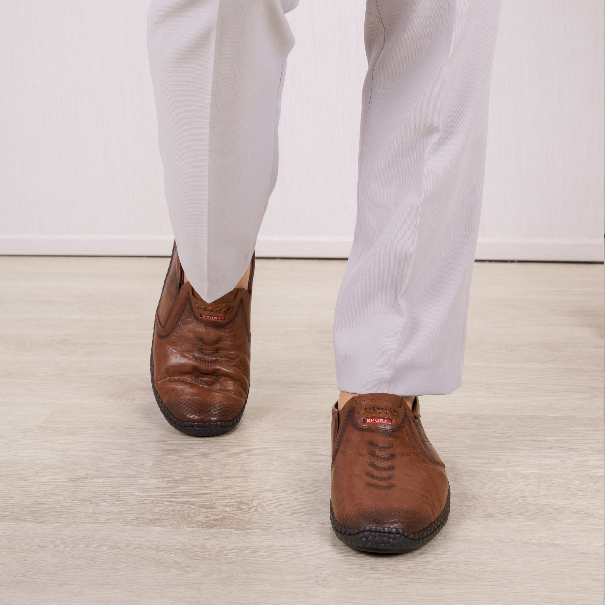 IS90 - GIÀY DA NAM 2024