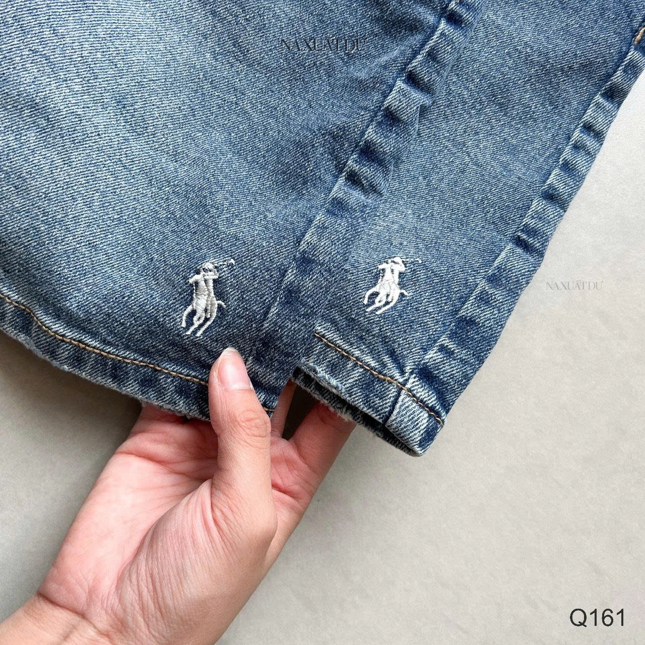 Quần jeans 