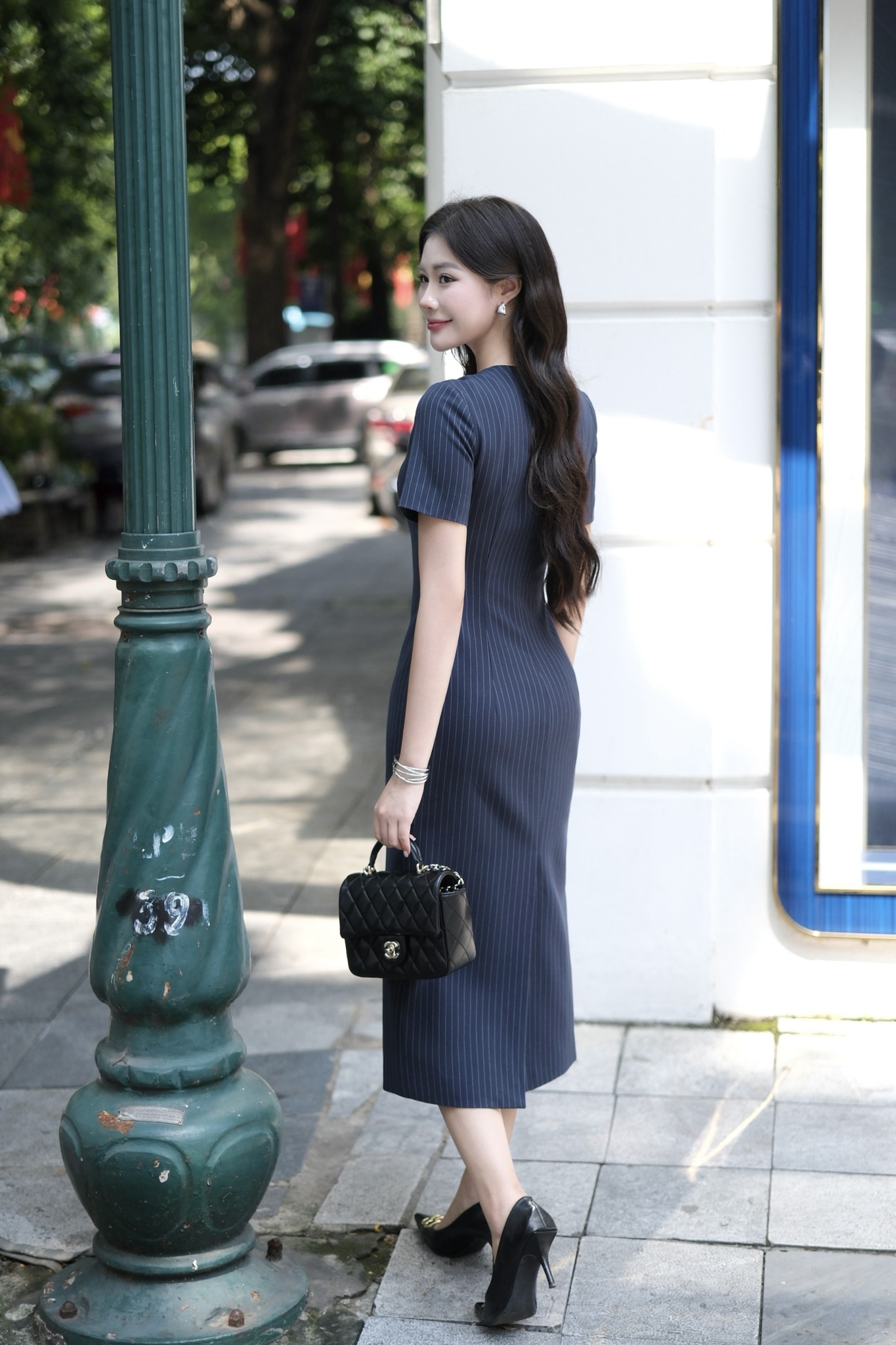 D105 - Váy liền kẻ sọc hoạ tiết cúc hoa bạc_thumbnail_3