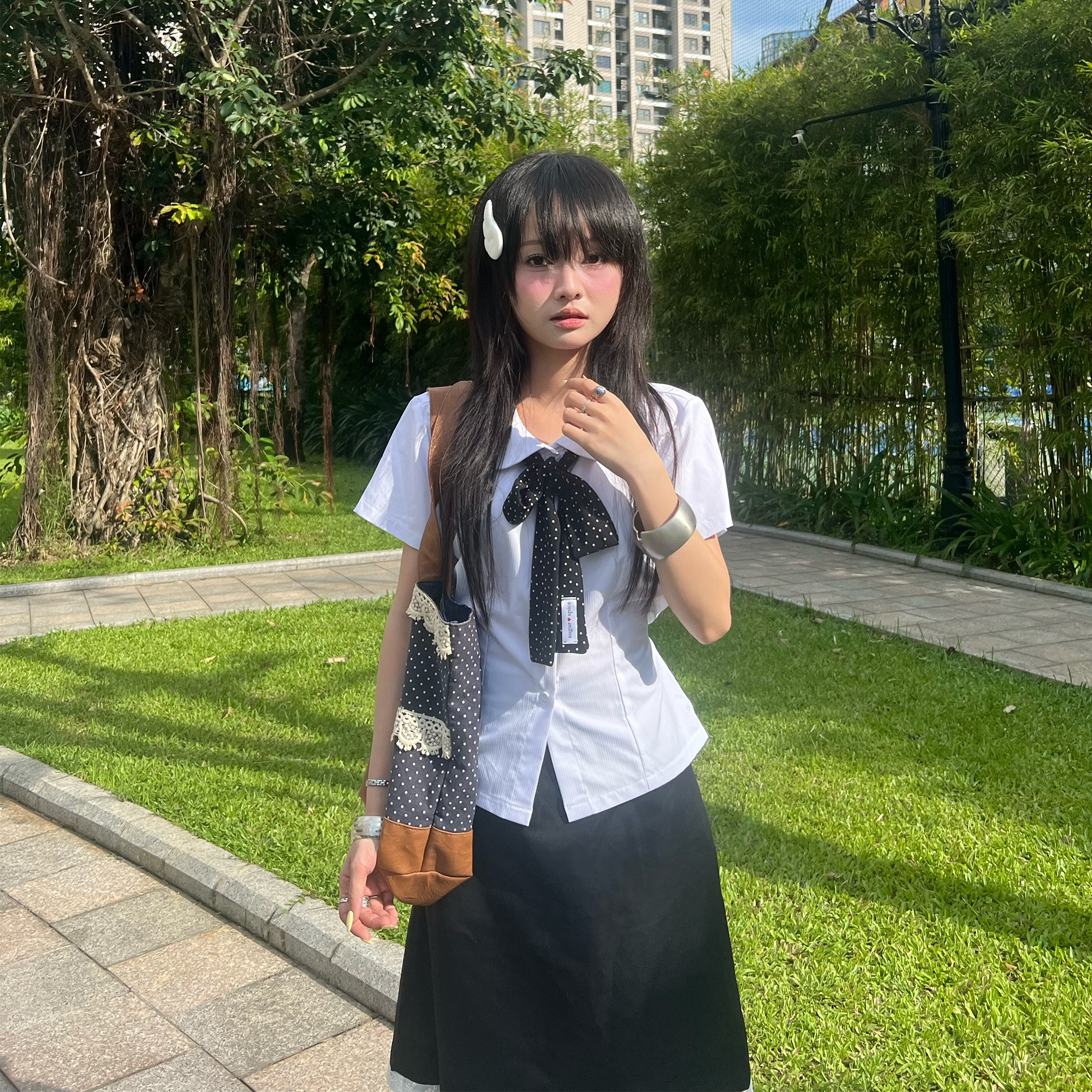 SCARF IN BLACK POLKA DOT_thumbnail_3