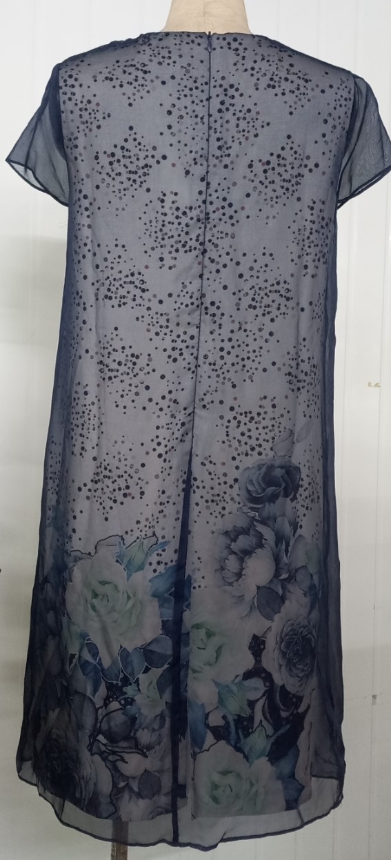 Đầm suông Layer, cổ đính hoa trang trí