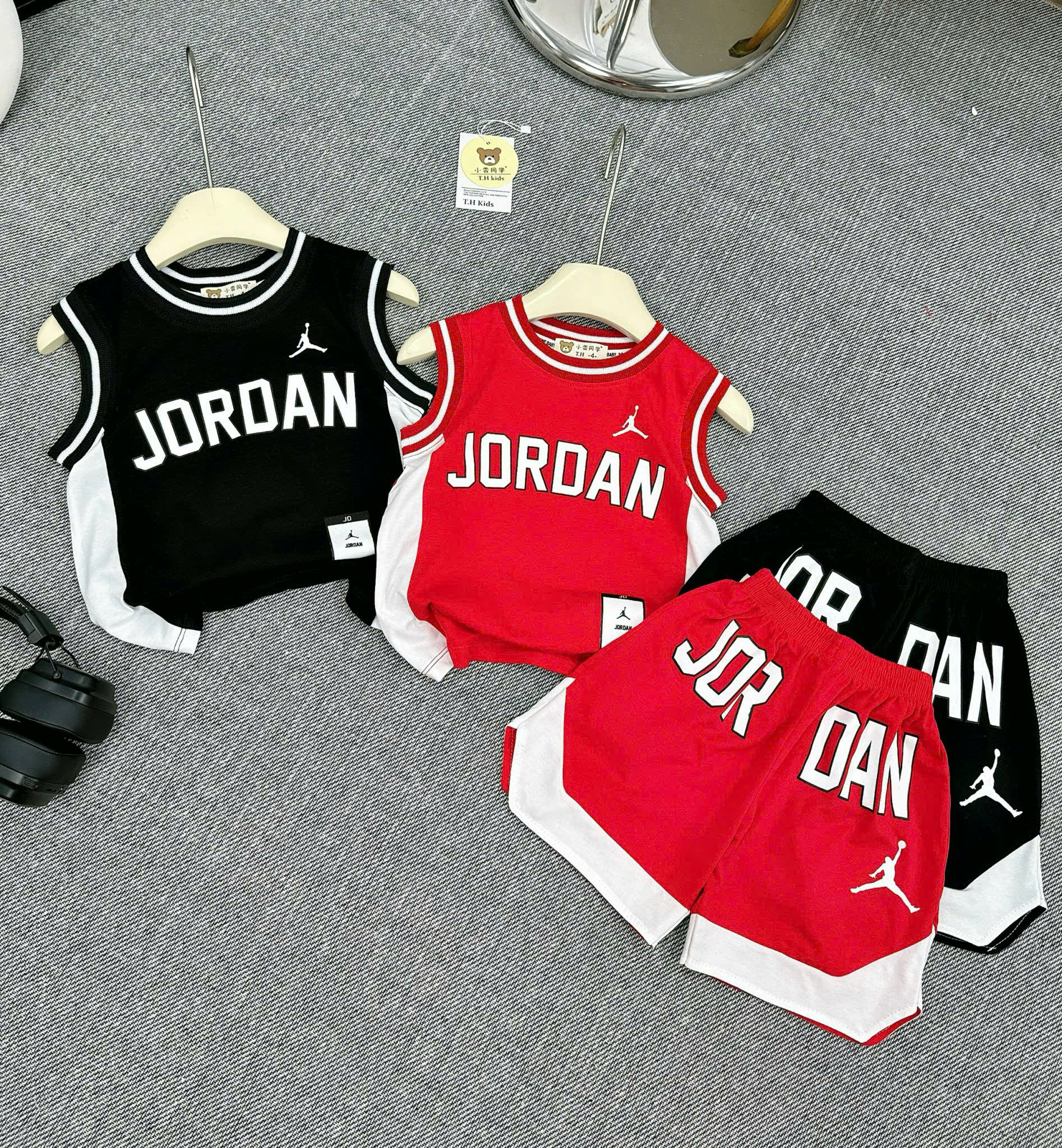 V26 BỘ BA LỖ JORDAN MÃ 4- A201.605