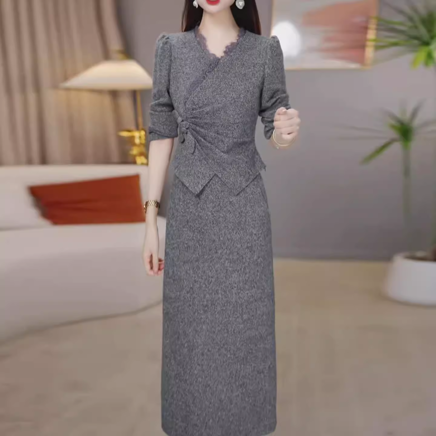 18112-Set áo cổ đắp chéo viền ren kèm chân váy  suông xám (xước hàn, lót)