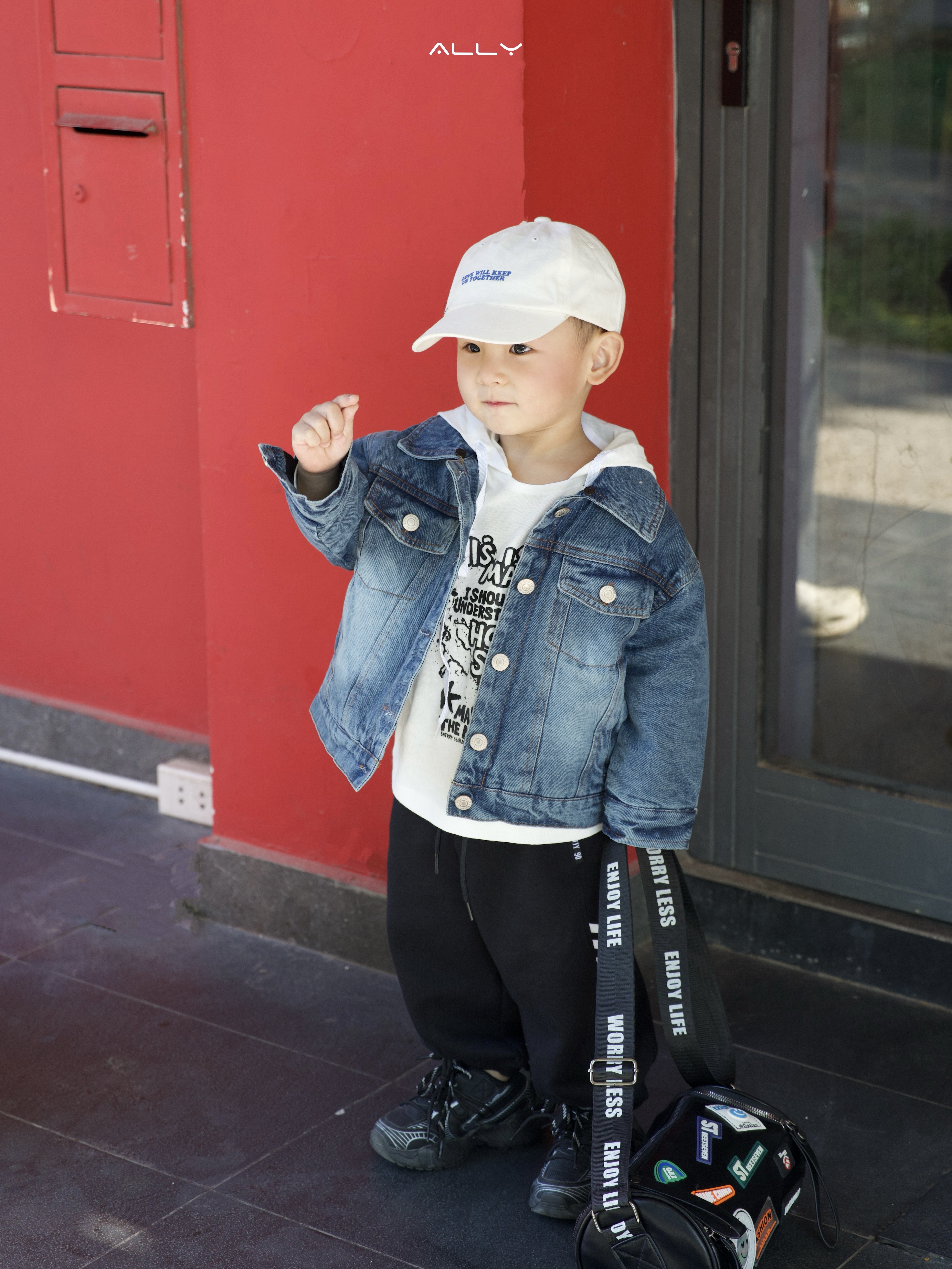 Áo khoác jean bé trai lót bông – Cổ lông tháo rời, ấm áp & thời trang S17_thumbnail_1