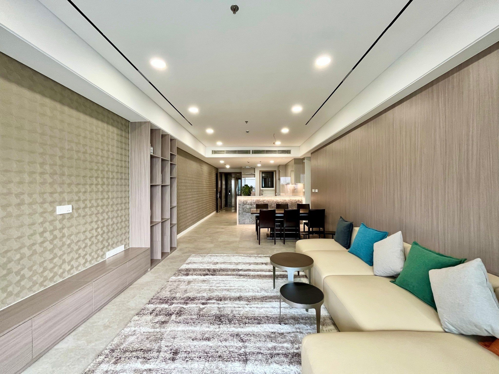 Cần bán căn 4PN mới ra, tầng cao, view sông_thumbnail_10