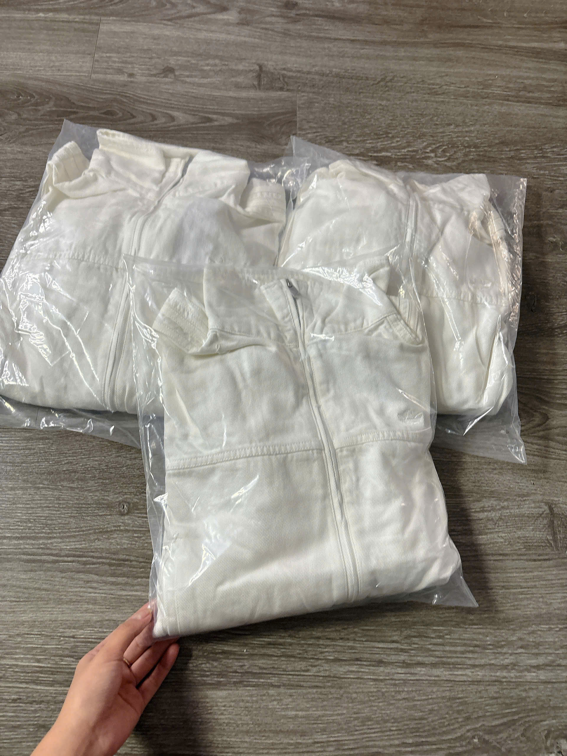 A852 ÁO KHOÁC JEAN TRẮNG_thumbnail_10