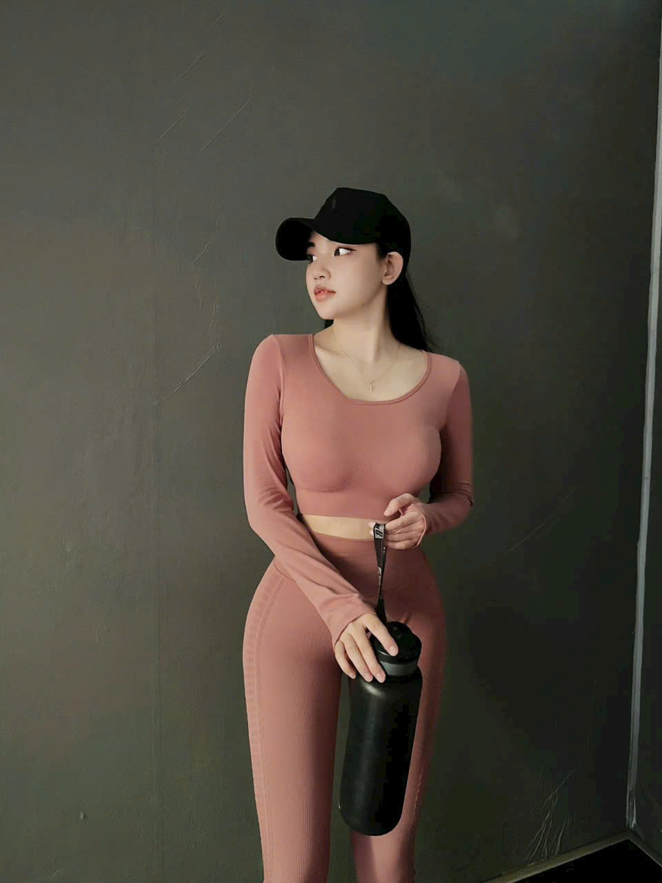Áo Croptop Thể Thao Nữ Dáng Dài Xỏ Ngón_thumbnail_22