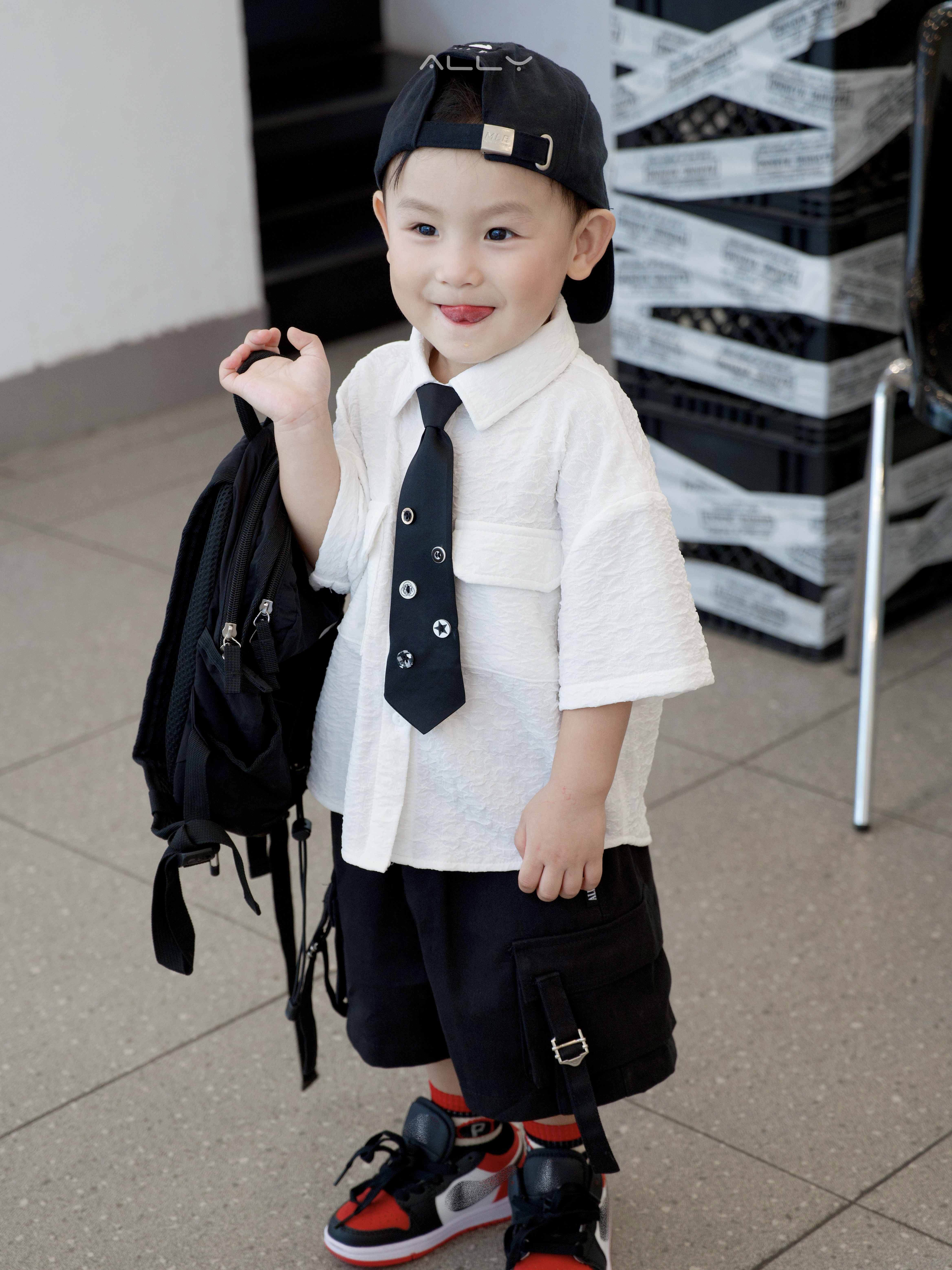 Sơ mi trắng kèm cà vạt cho bé A64