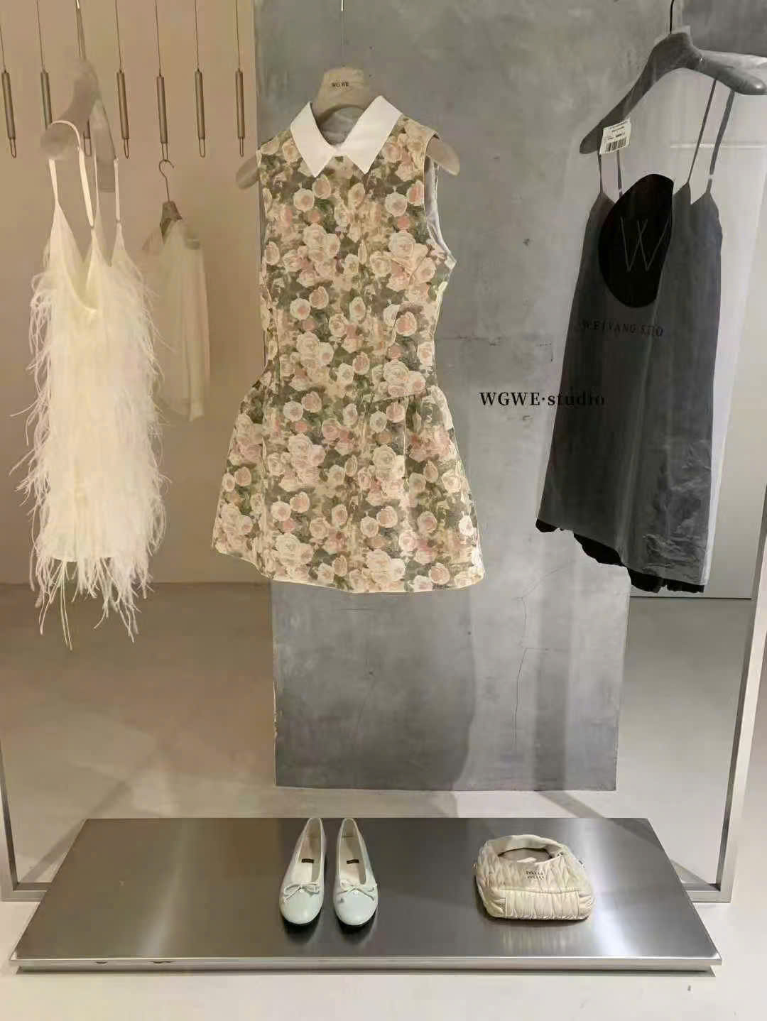 Đầm hoa phối cổ_thumbnail_11