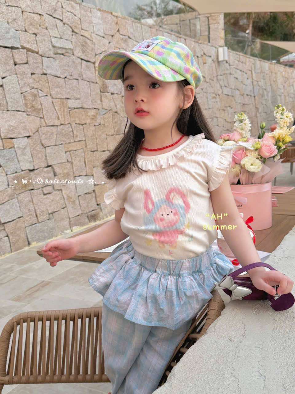 AH38 - Áo thun tay bèo cổ nhún in hình thỏ màu kem hãng AH