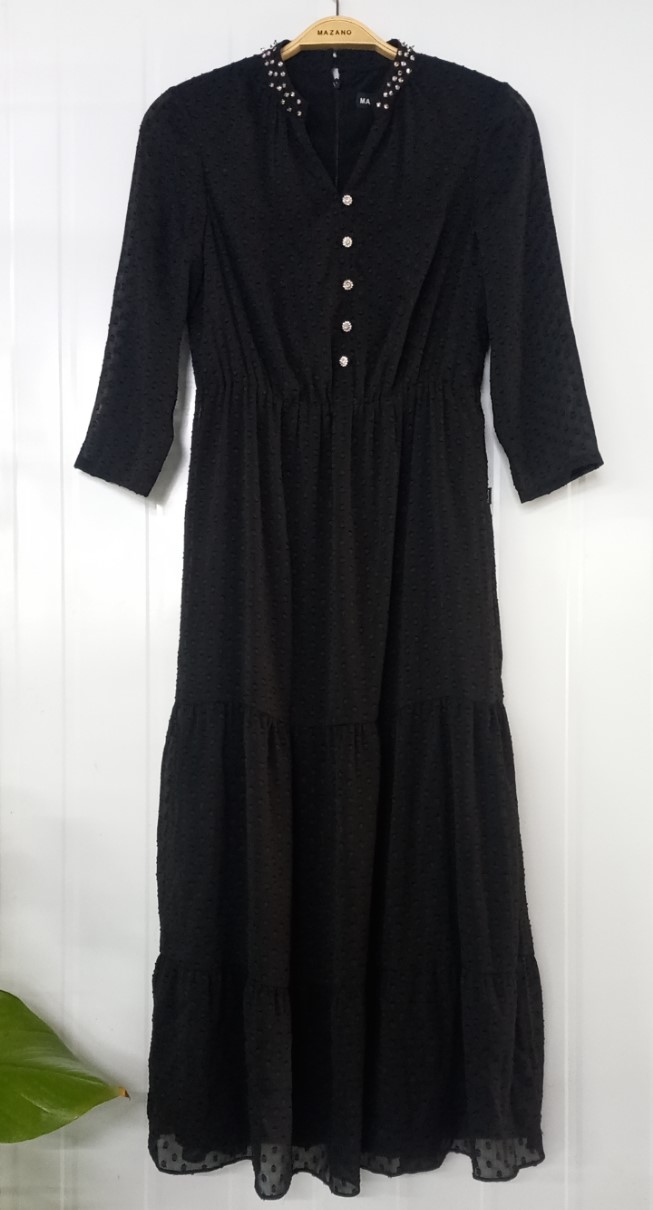 Đầm đen eo chun ta lỡ cổ đính trang trí_thumbnail_0