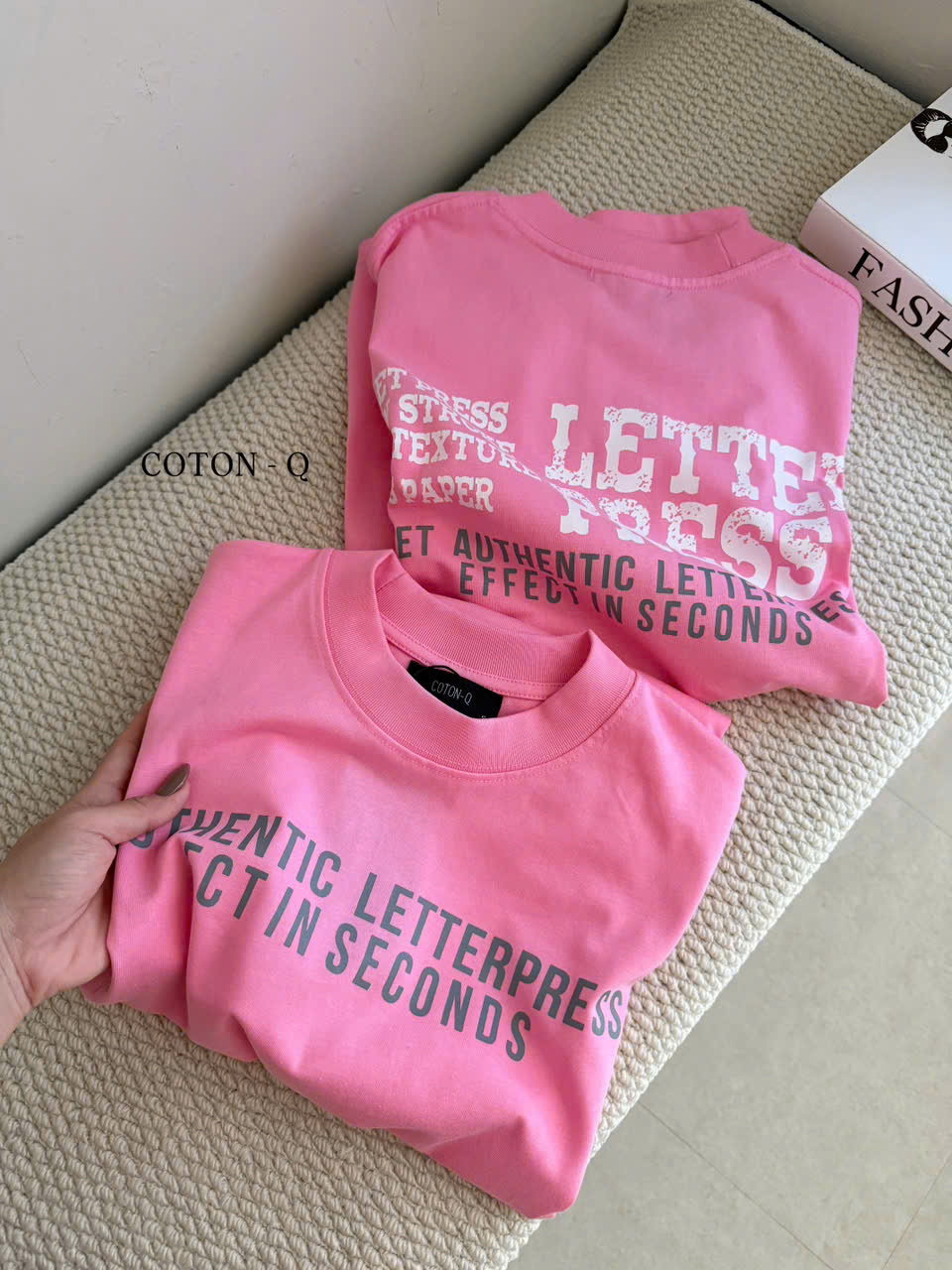 Áo thun hồng in chữ trước sau_thumbnail_5