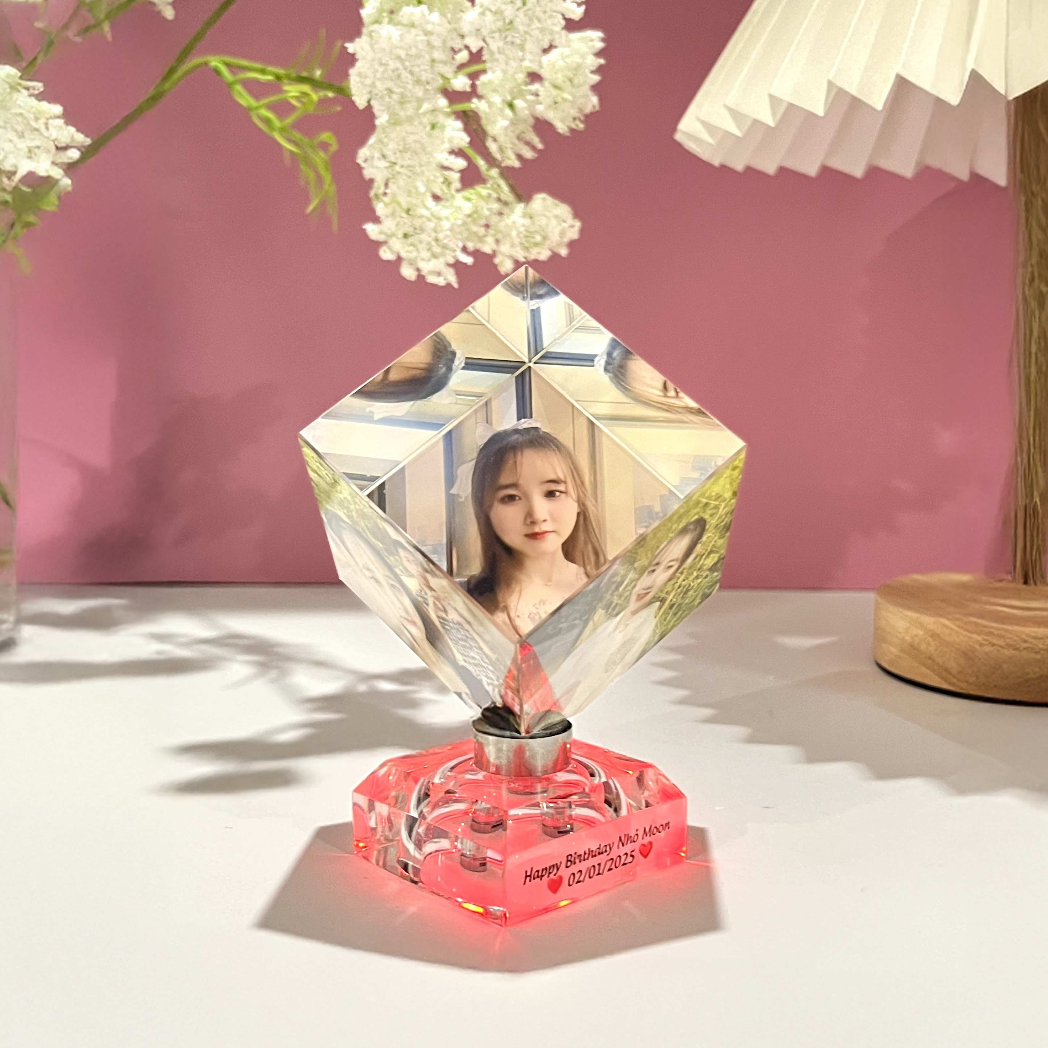 Pha lê lập phương in ảnh cá nhân hóa theo yêu cầu làm quà sinh nhật tặng bạn gái, mẹ, bạn thân, món quà sinh nhật độc đáo, sang trọng