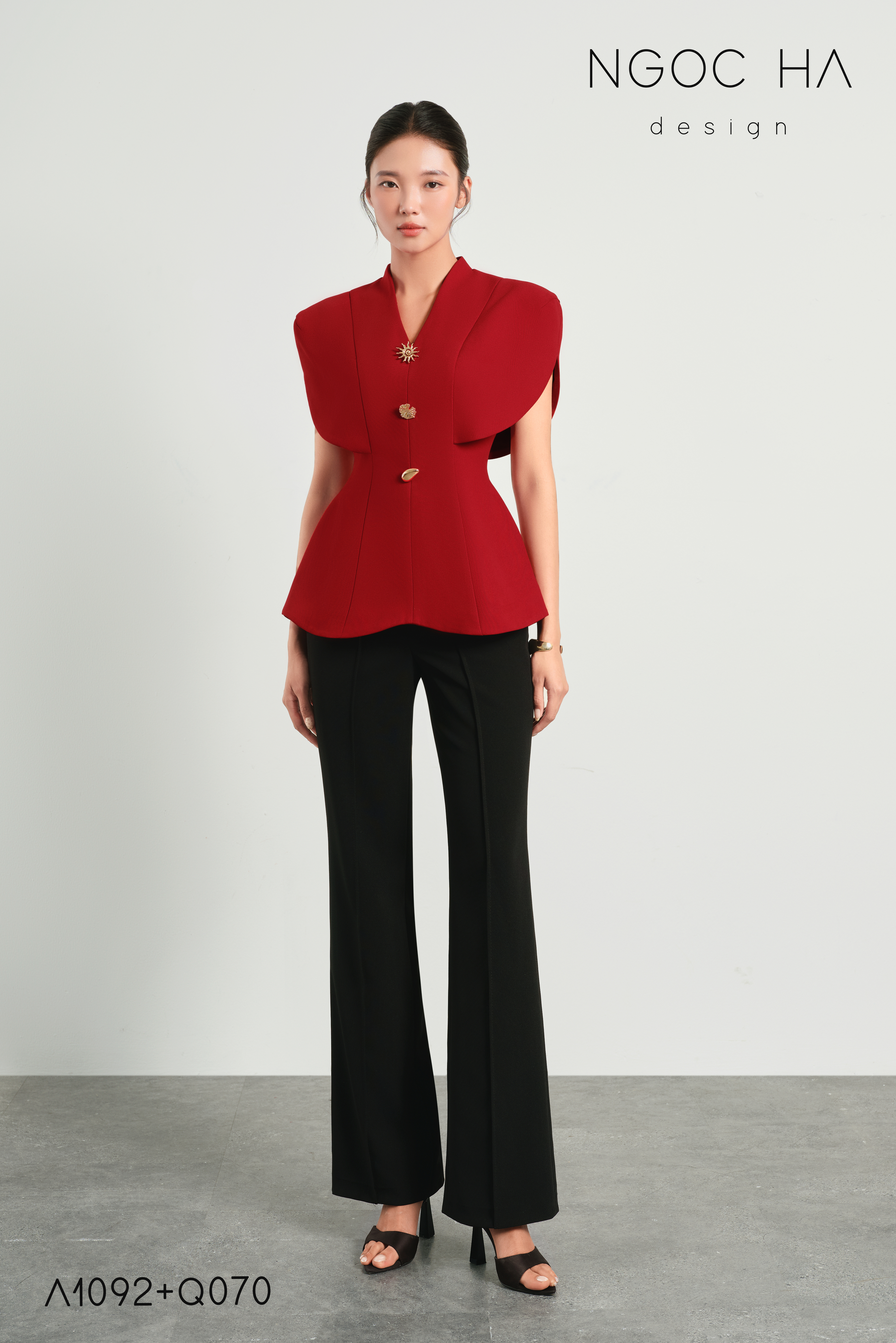 Estra Pants_ Quần Ống Đứng Loe Nhẹ Q070