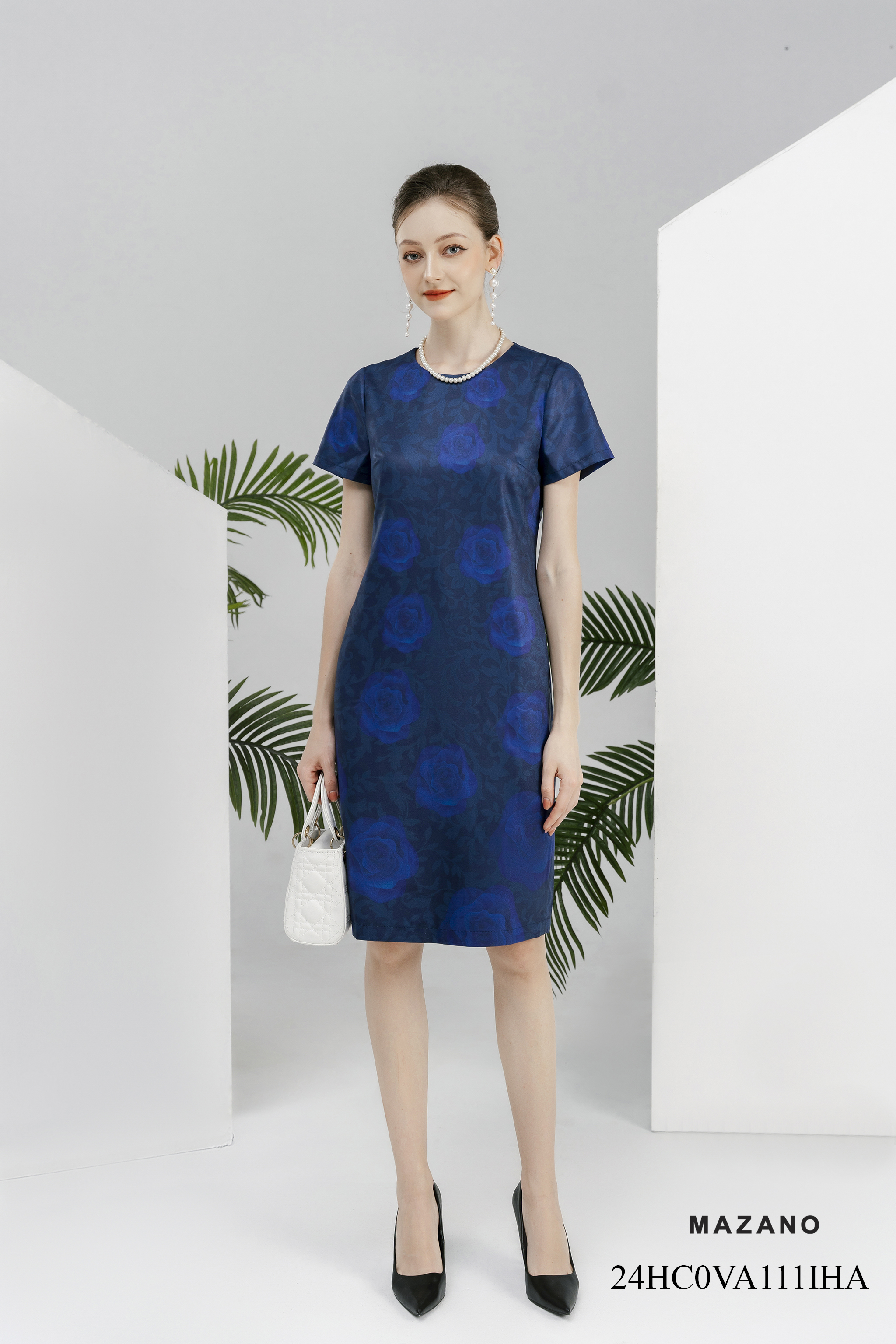 Đầm suông vừa in họa tiết bố cục_thumbnail_0