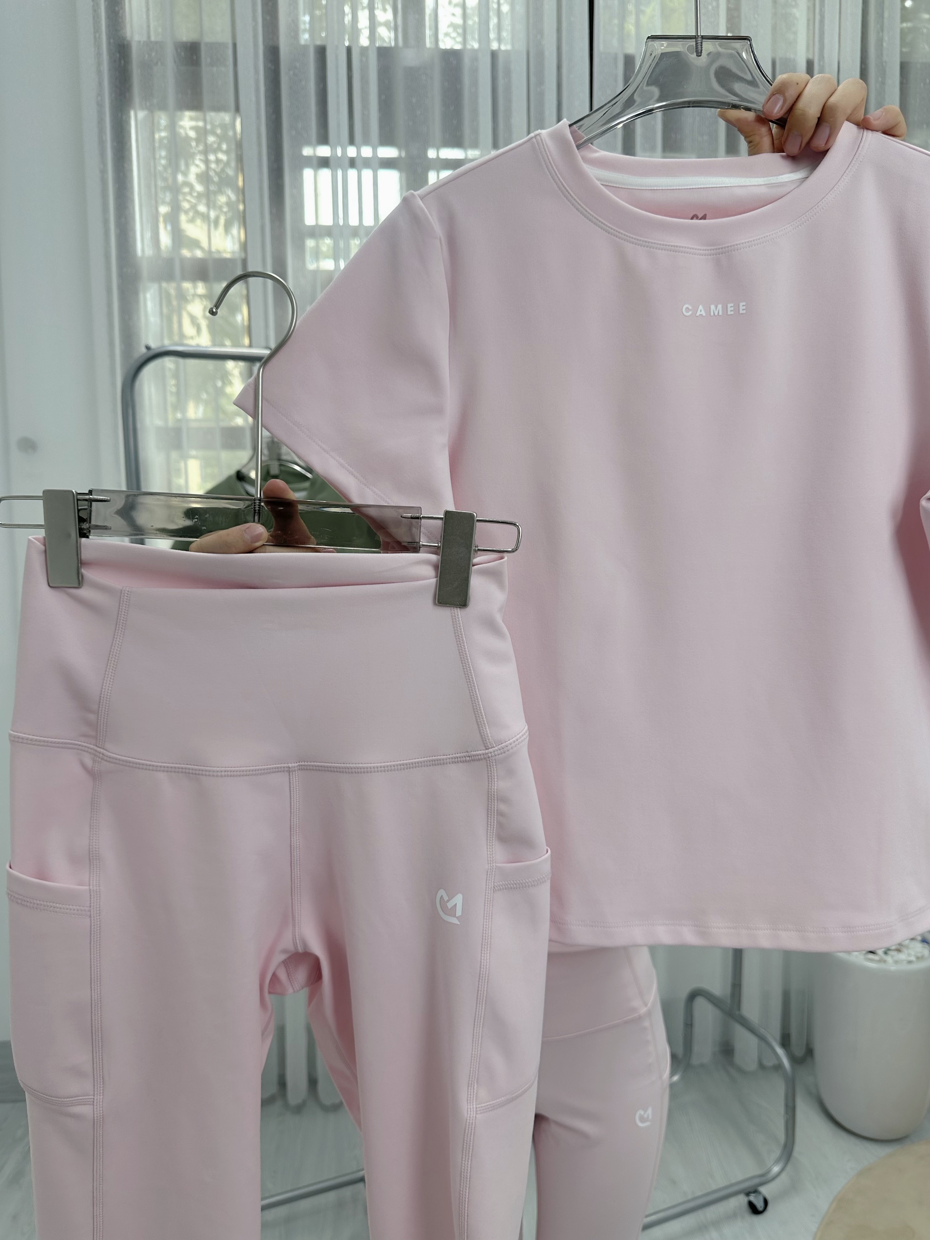 Áo Thun Thể Thao Nữ Camee Basic - Ngắn Tay, Co Giãn 4 Chiều_thumbnail_6