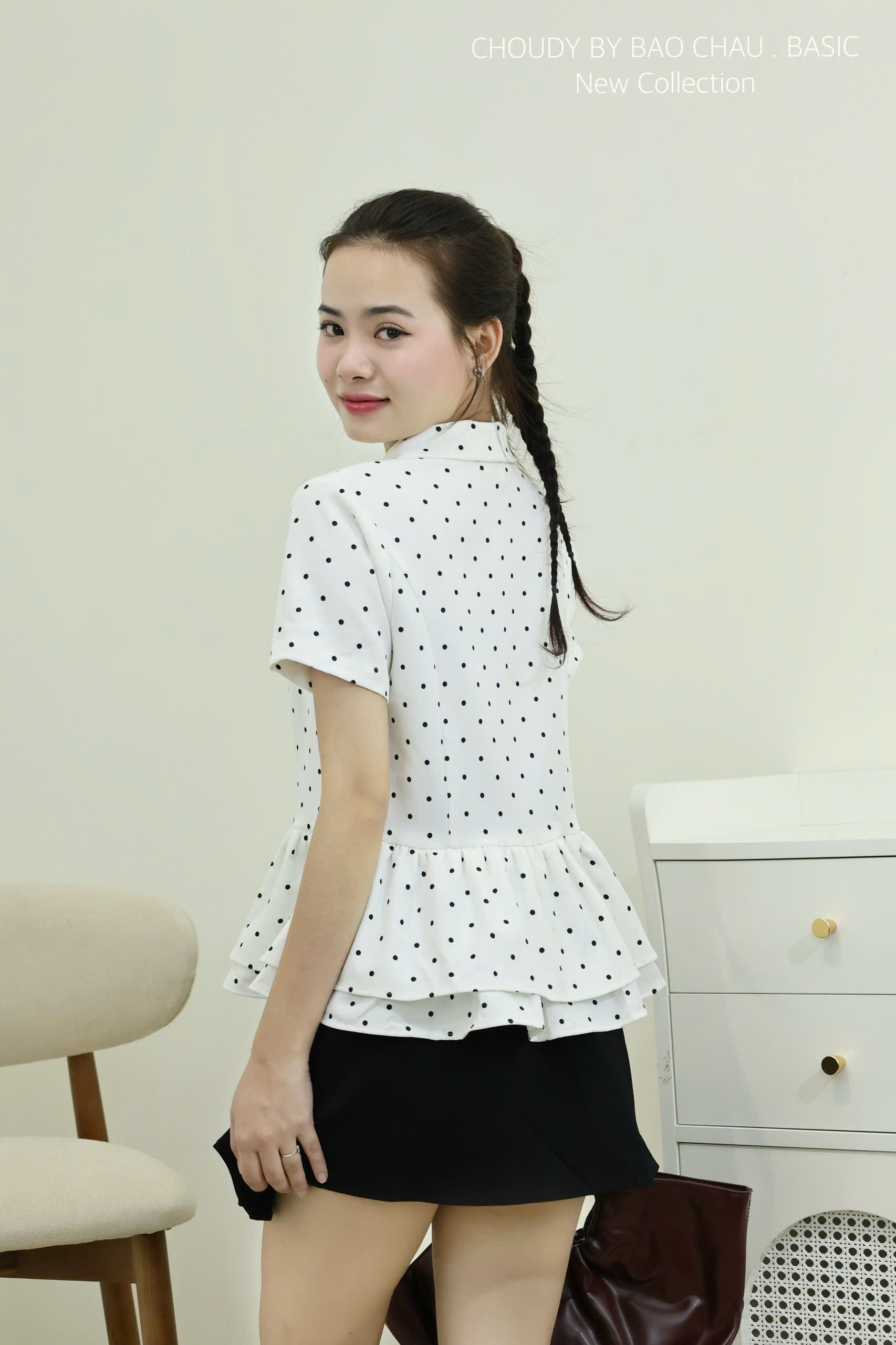 U750 ÁO KIỂU CHẤM BI TRẮNG_thumbnail_11