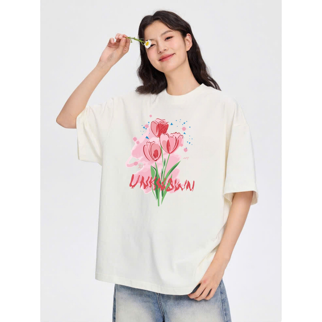 Áo phông nữ form rộng in hình nơ và hoa nữ tính local brand 𝐖𝐞 𝐓𝐞𝐞 - T013_thumbnail_7