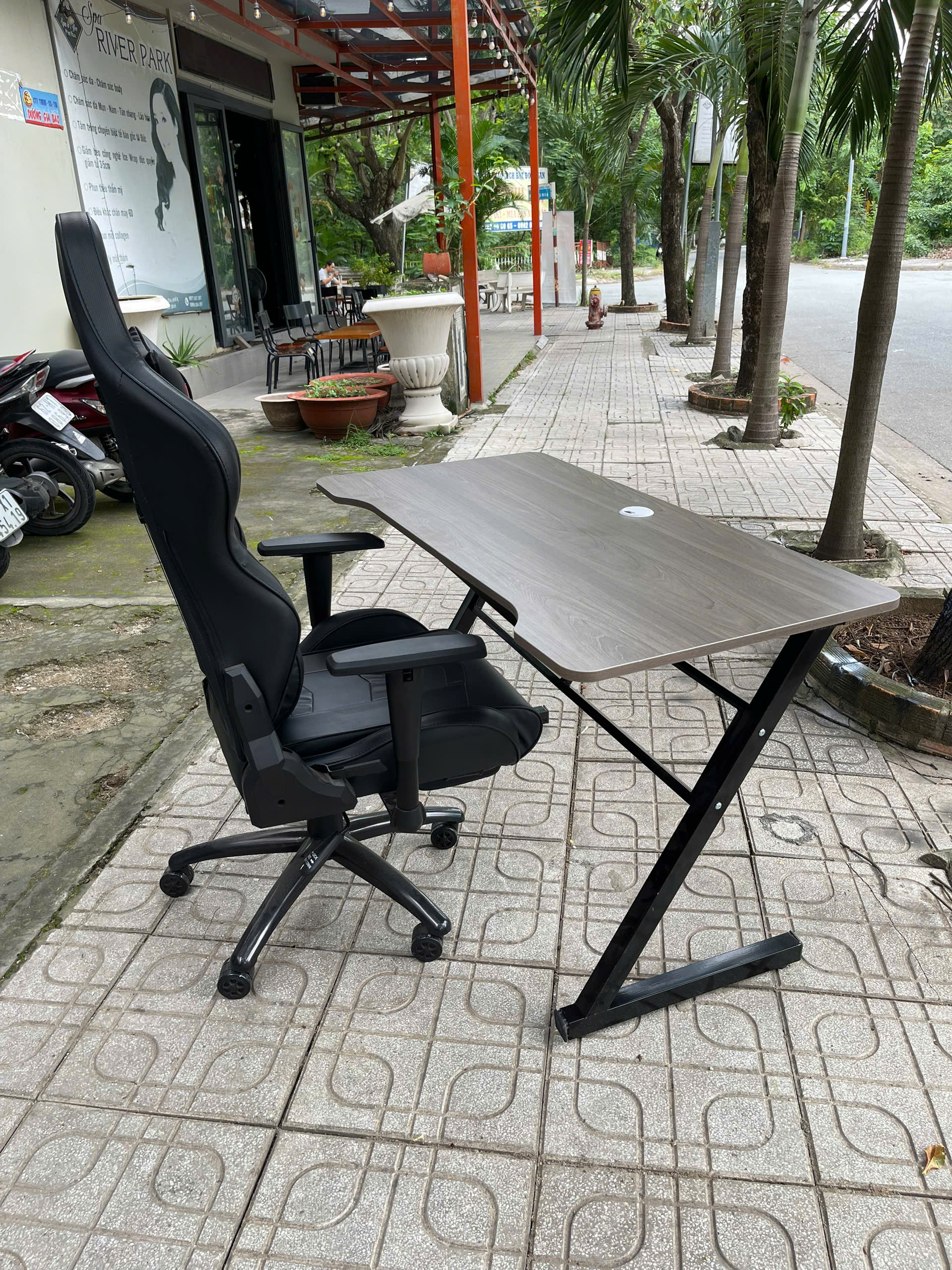 Bàn Gaming Chân U K Z – Mặt Uốn Cong Hiện Đại, Lắp Ráp Dễ Dàng, Bền Chắc, Mang Lại Cảm Hứng Làm Việc Và Học Tập_thumbnail_23