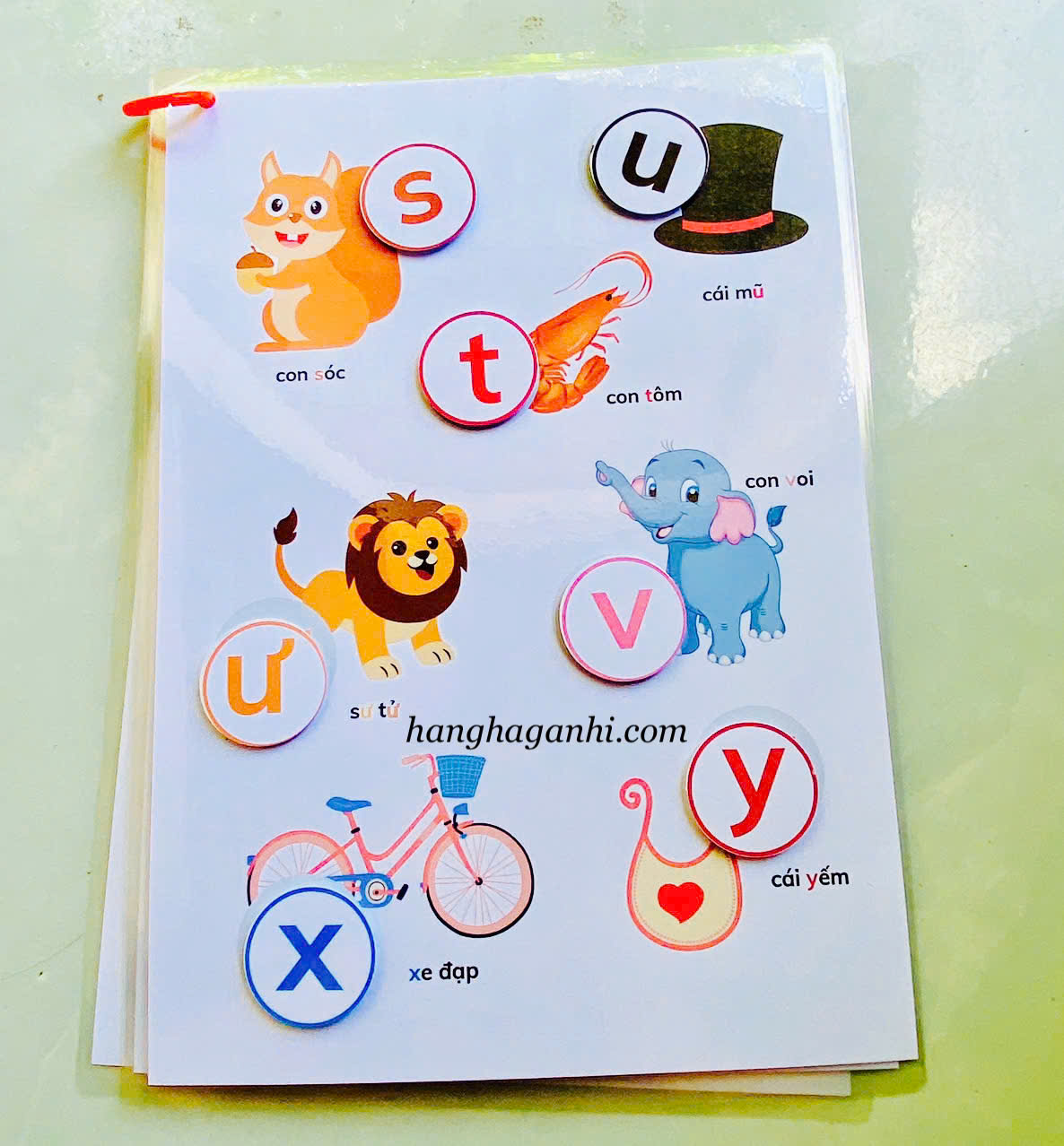 Sách tương tác bóc dán Bảng chữ cái Tiếng Việt_thumbnail_0