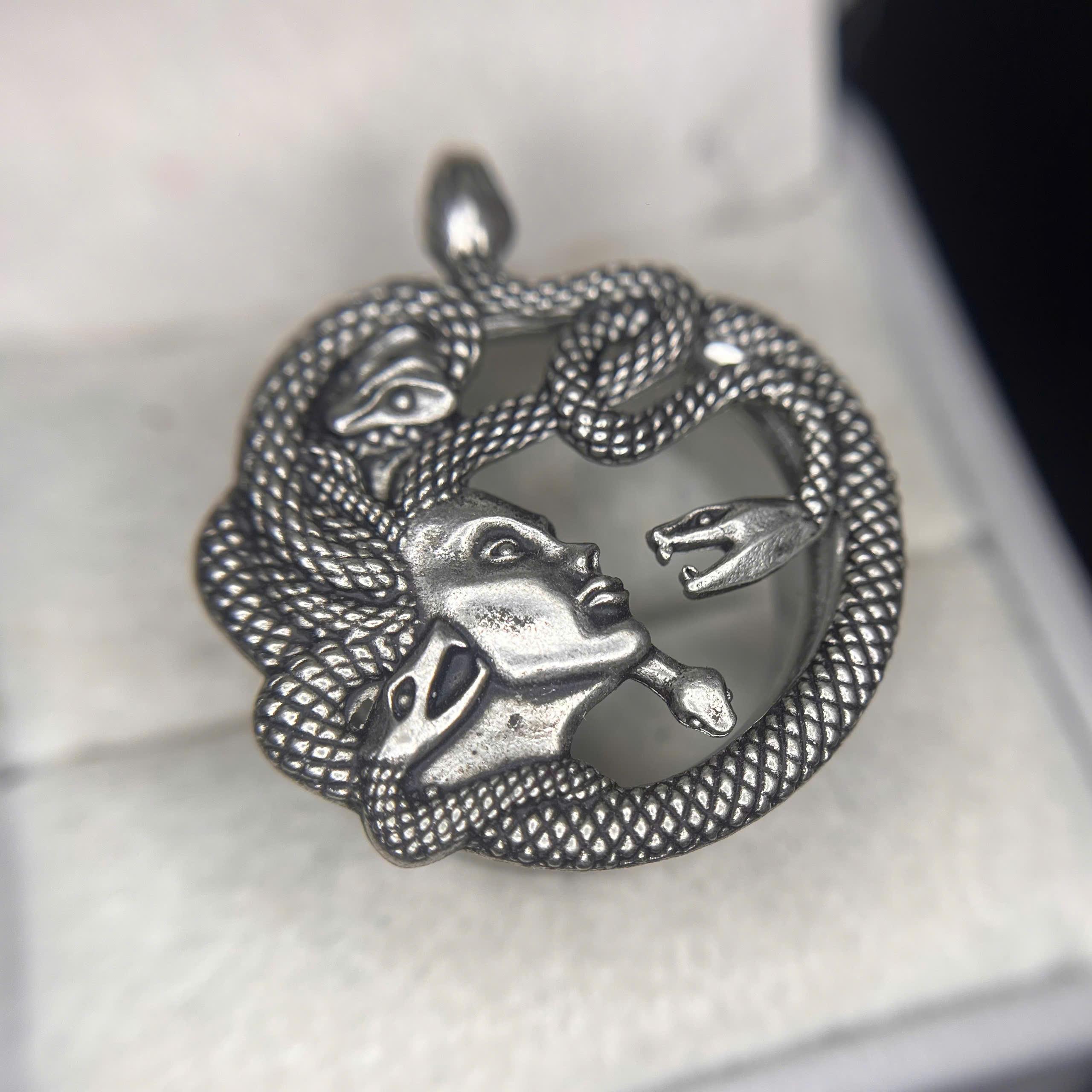 Khuyên nong medusa size 22._thumbnail_1