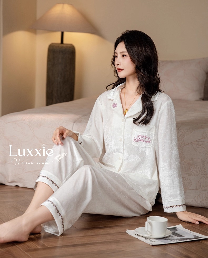 NHUNG32 Bộ ngủ nhung túi thêu chữ Kelidingsi_thumbnail_3