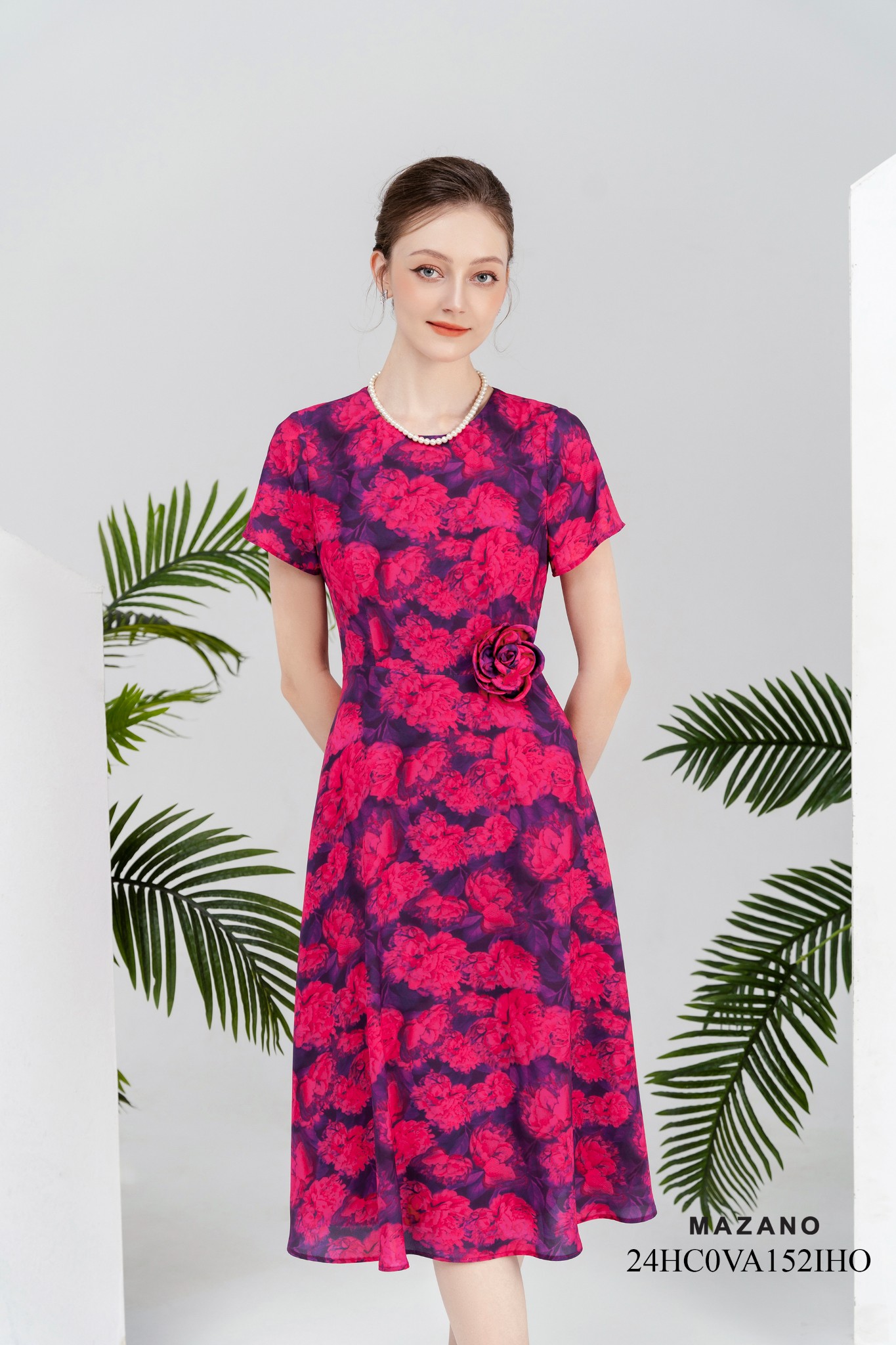 Váy Đầm Ôm Vải chiffon Hoạ tiết hoa cách điệu Đính hoa thủ công Cổ tròn Tay ngắn Dài ngang bắp chân_thumbnail_2