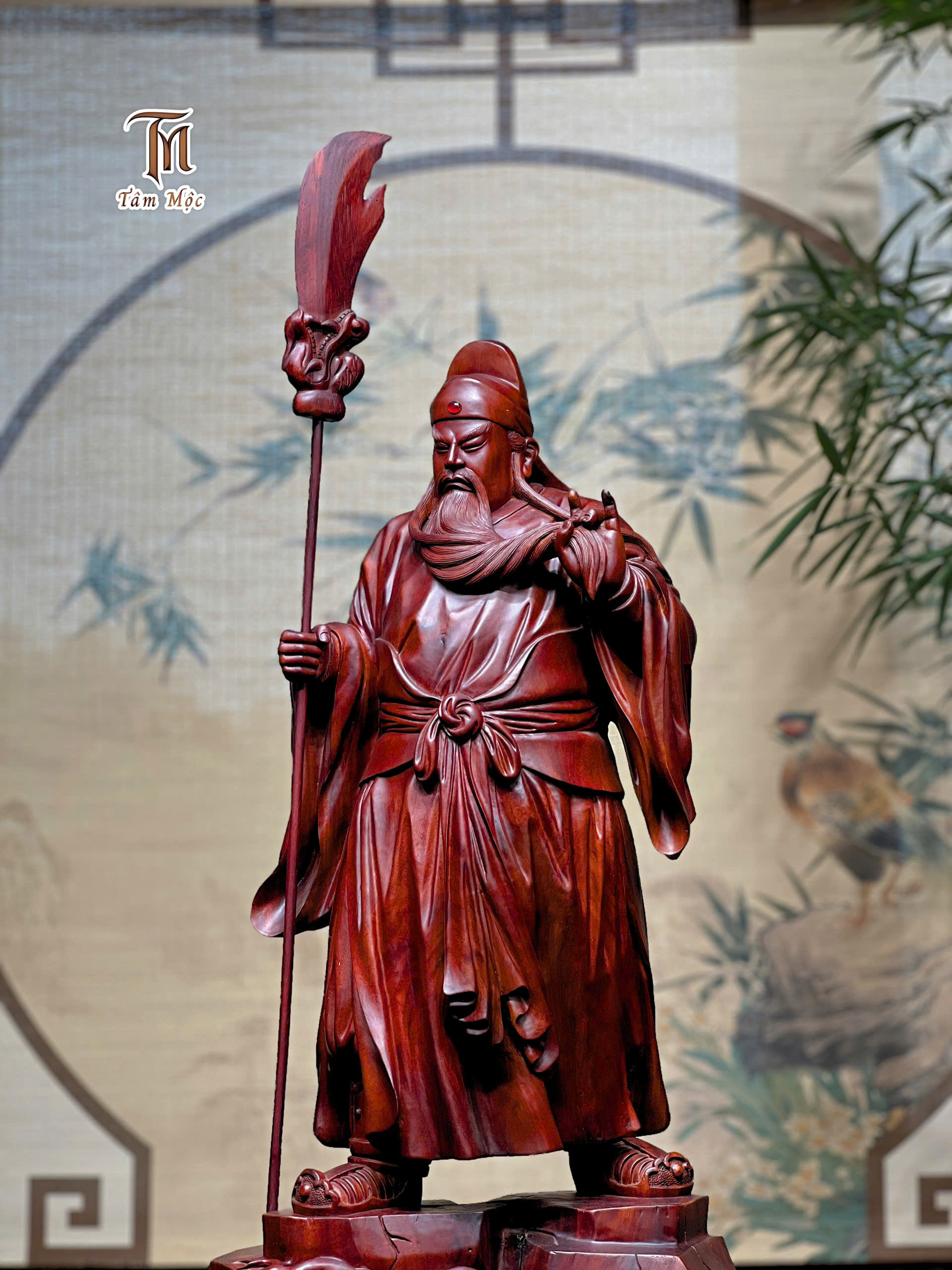 Tác phẩm: Quan Công Trấn Trạch – Gỗ Tử Đàn Đỏ