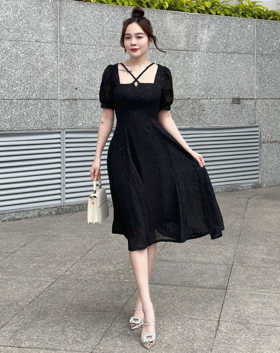 Đầm xòe dự tiệc cổ cách điệu