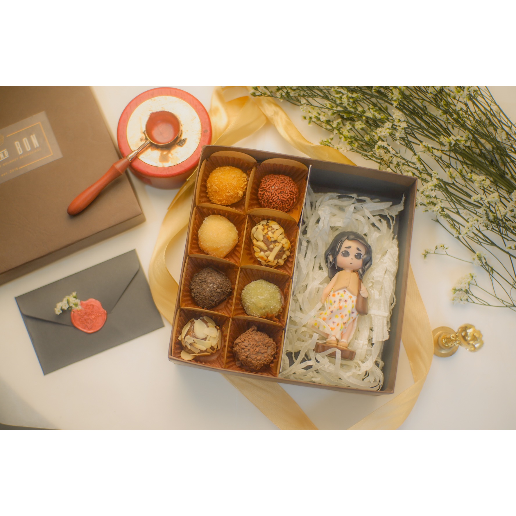 CUSTOMIZED FIGURE + BRIGADEIRO_thumbnail_4