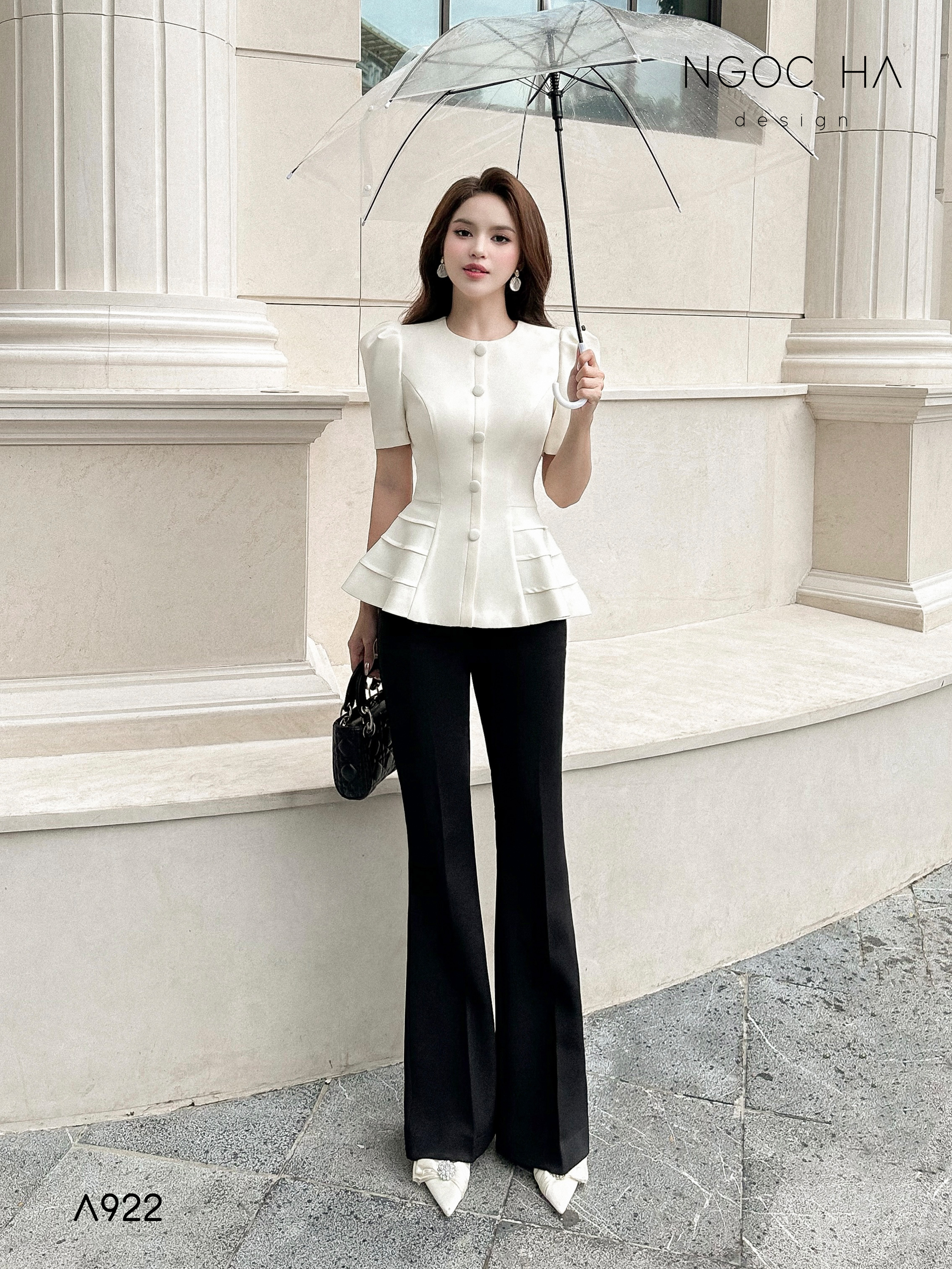 Ellie Top_ Áo Cổ Tròn Tùng May Gân Nổi Màu Kem A922_thumbnail_2